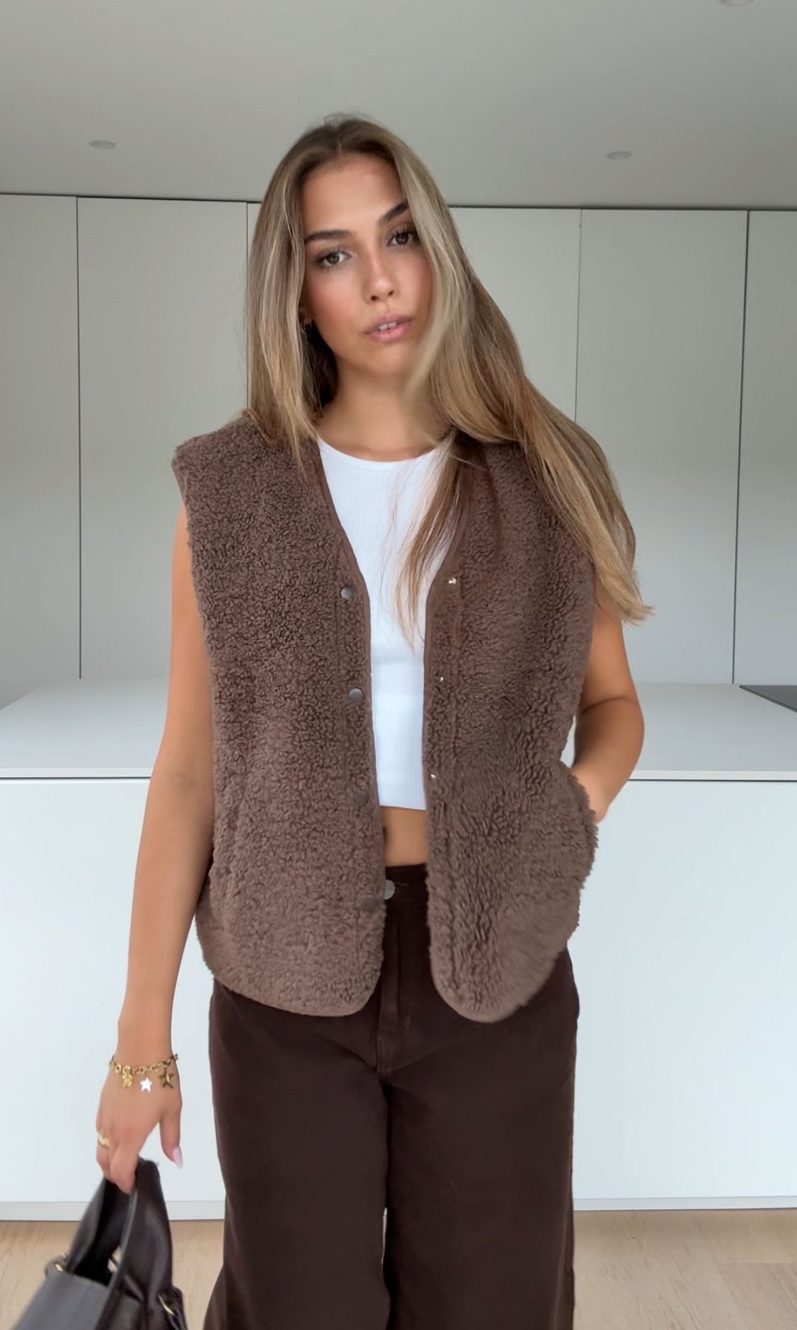 CHALECO TEDDY MOCCA