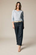 Pantalón denim con cinturón azul