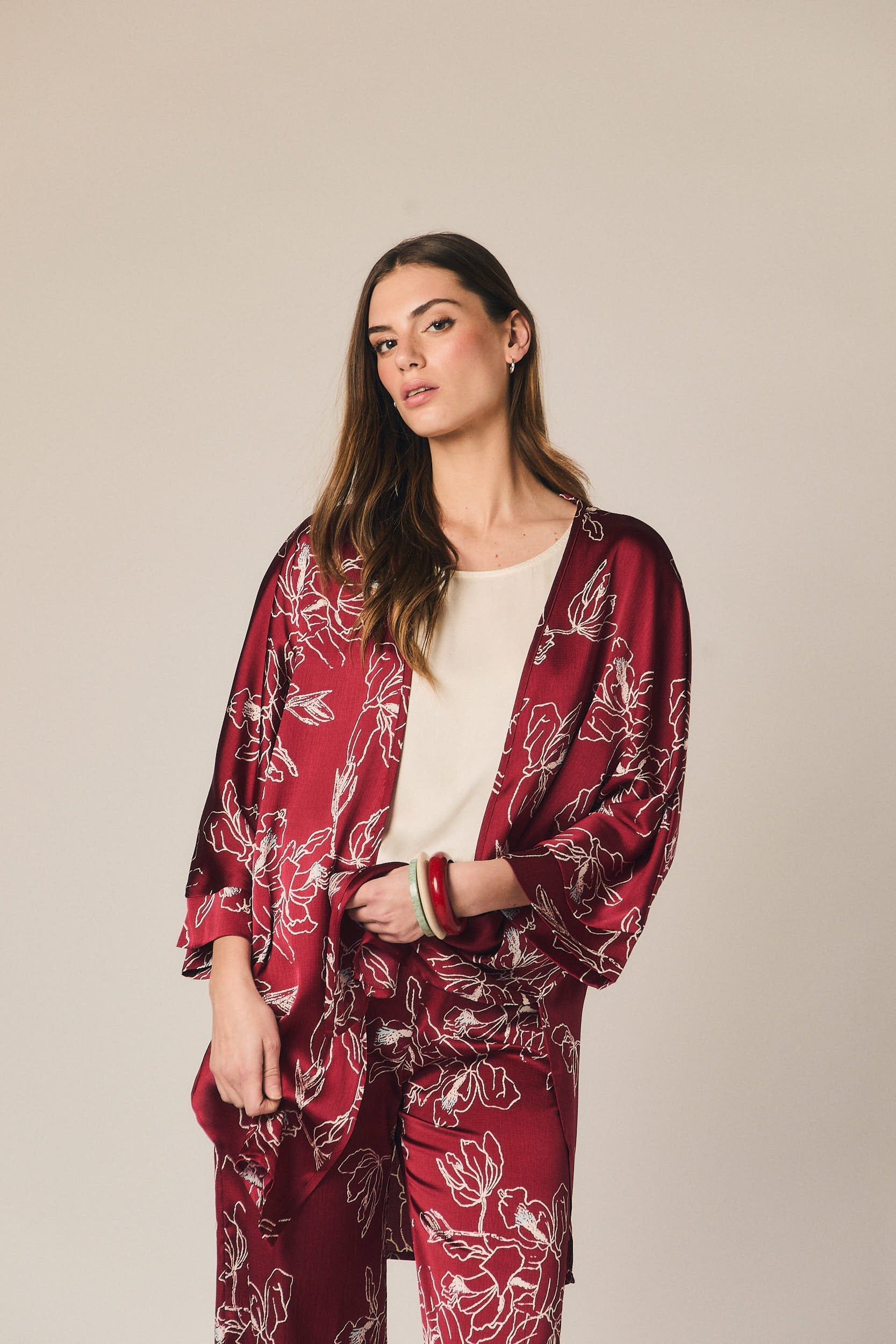 Camiseta raso con cordón crudo