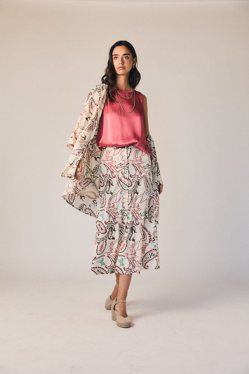 Top sin mangas ribete color fresa