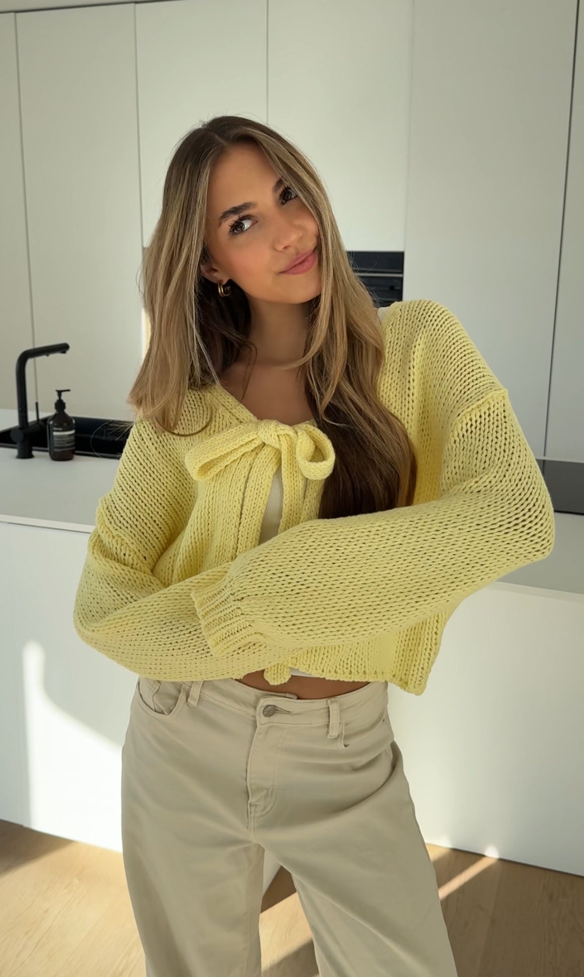 CARDIGÁN CON LAZO CUTE MIEL