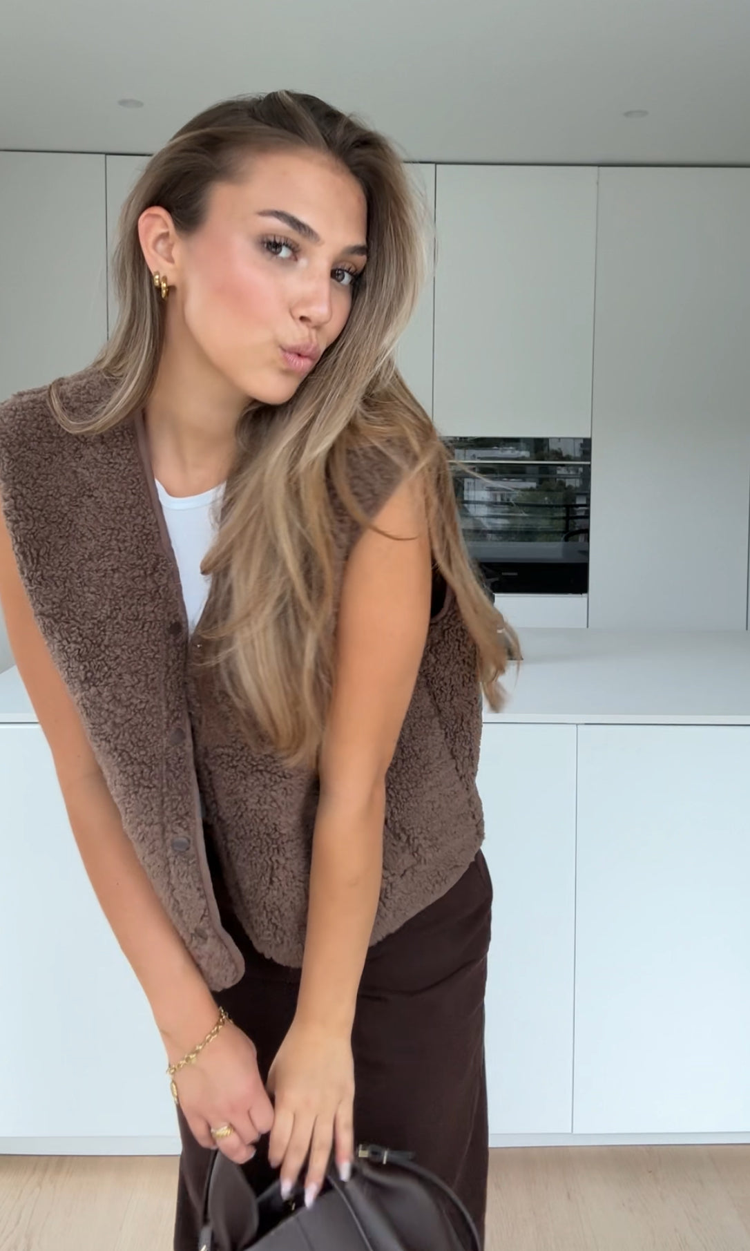 CHALECO TEDDY MOCCA