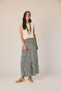 Pantalón gomas estampado geométrico gris antracita