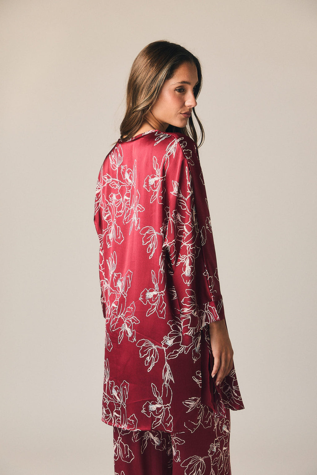 Kimono fluido estampado floral vino