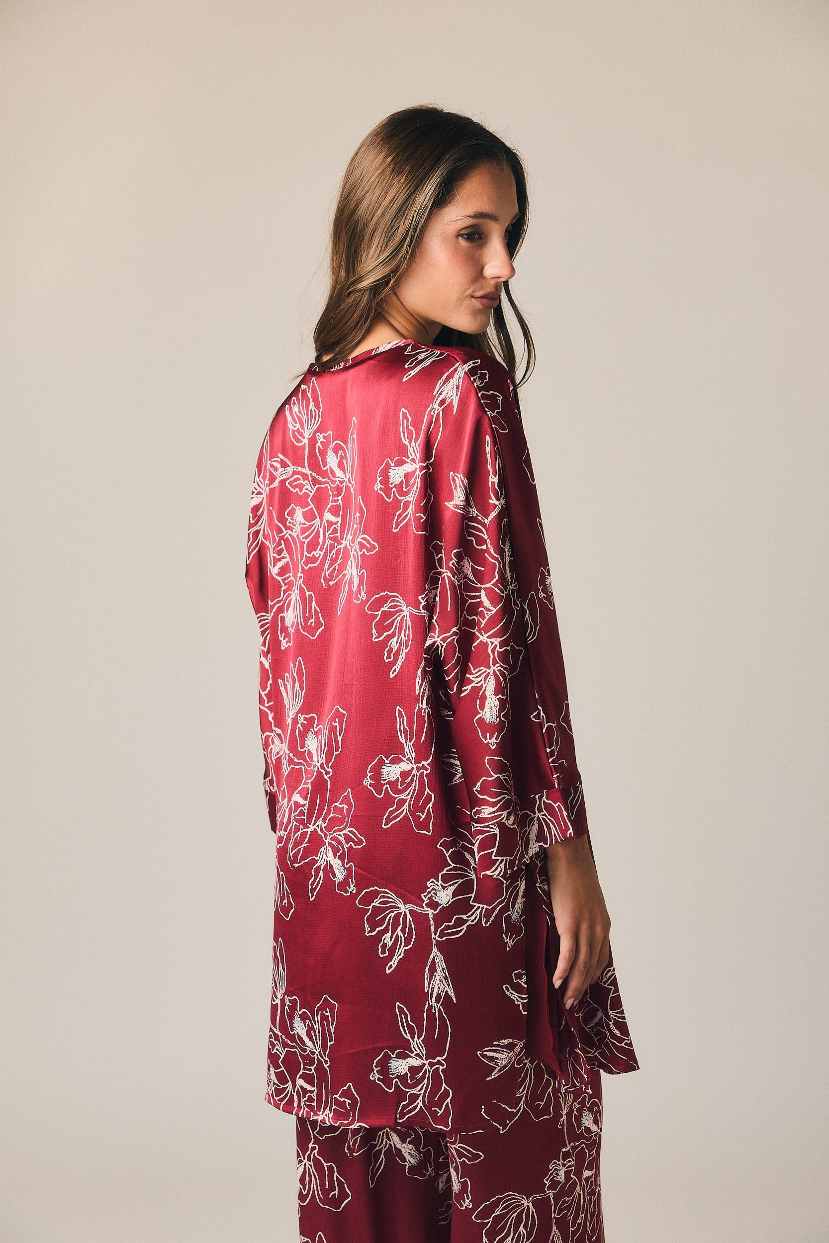 Kimono fluido estampado floral vino