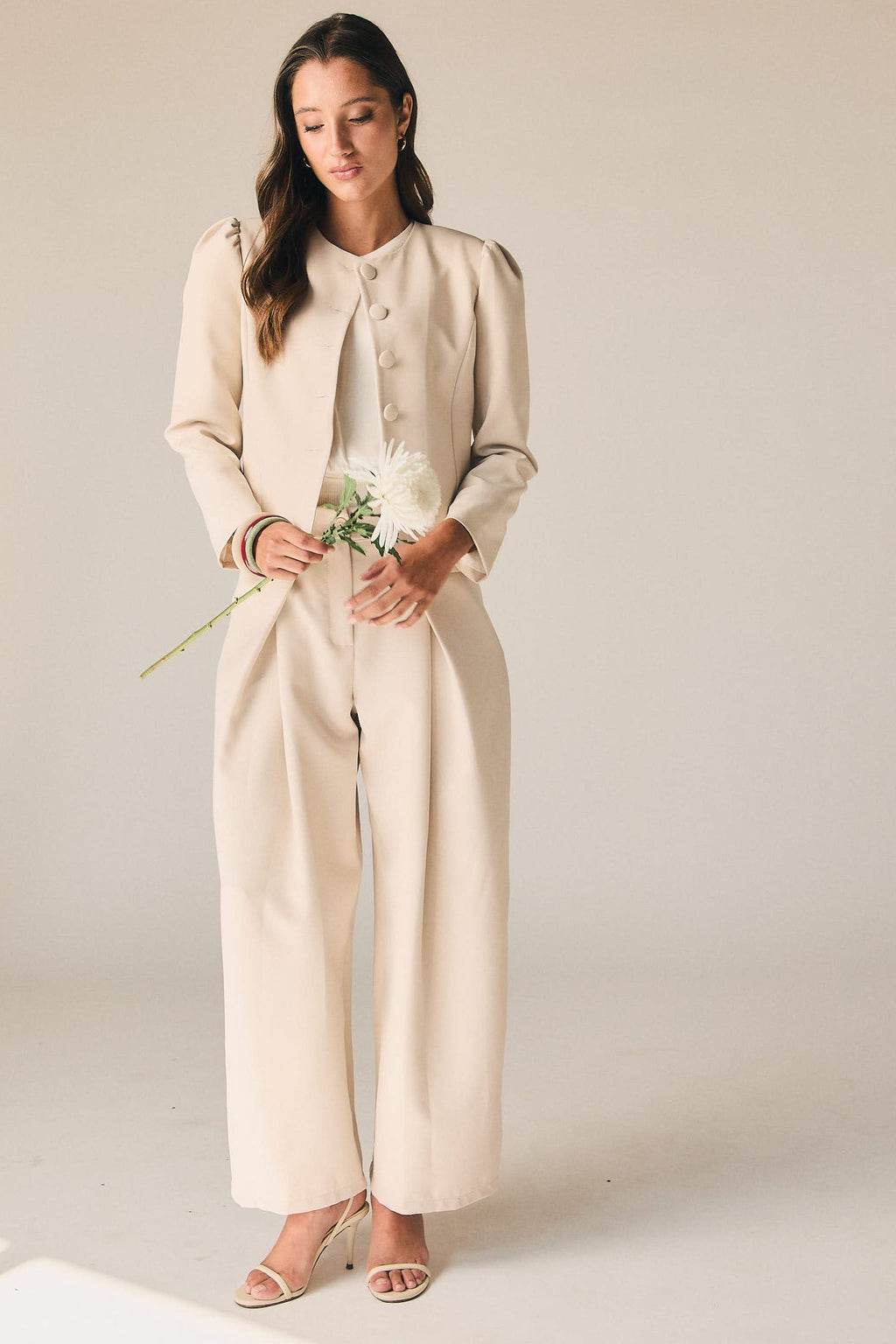 Pantalón de traje en color beige