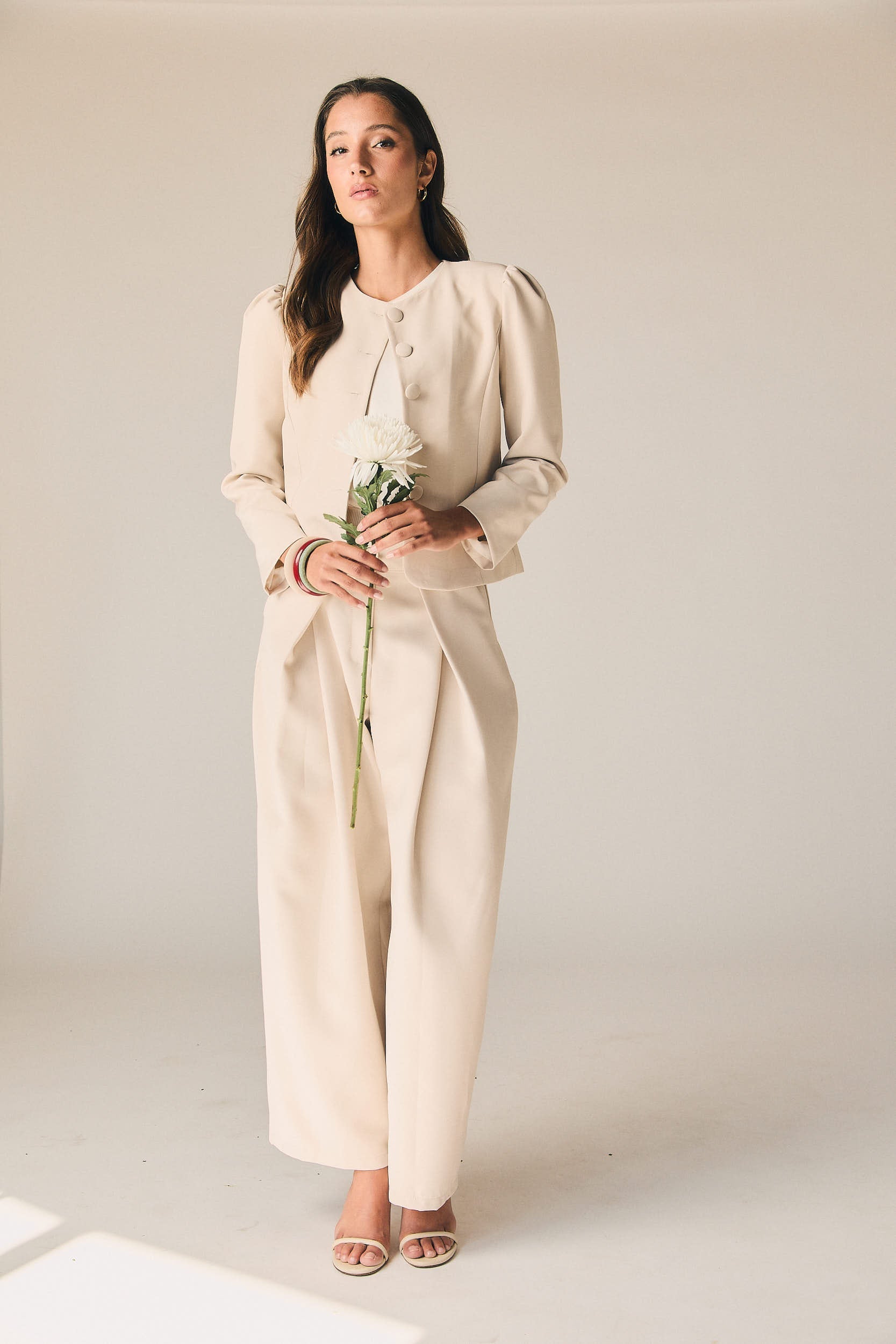 Pantalón de traje en color beige