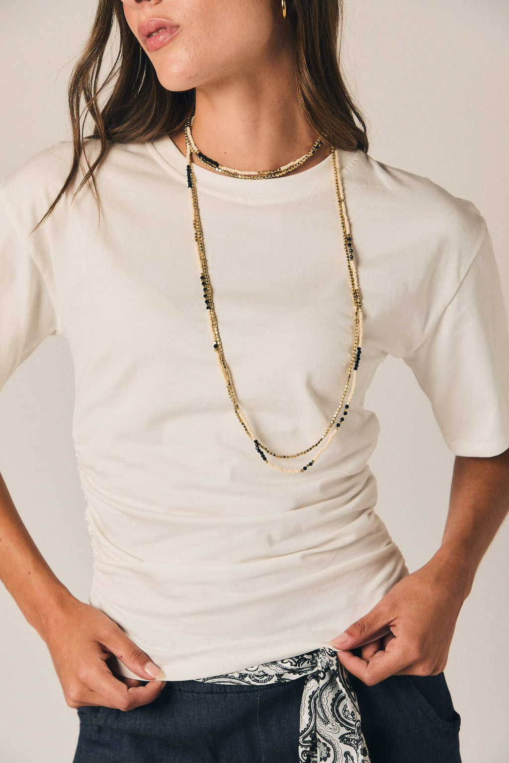 Camiseta manga corta frunce blanco