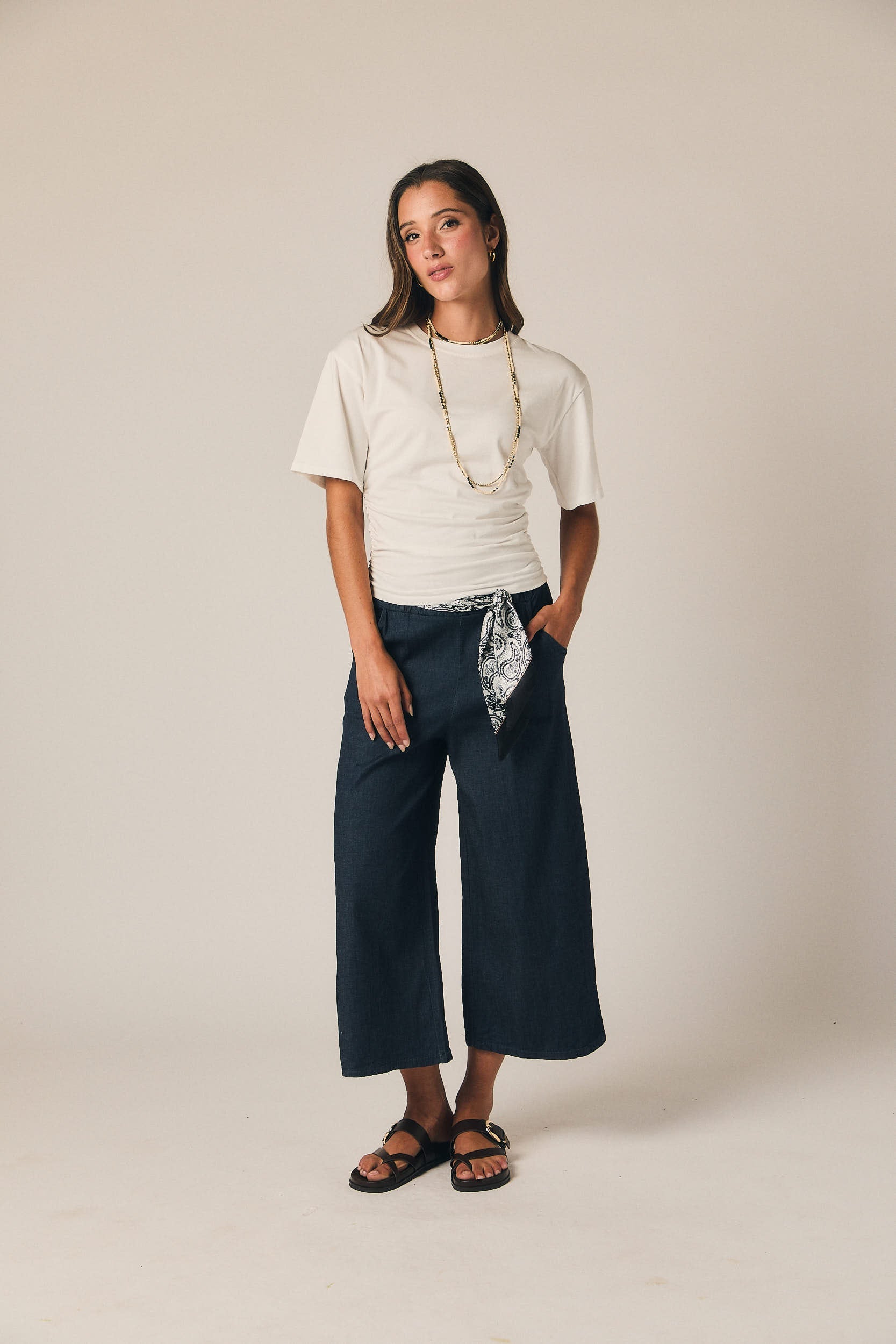 Pantalón cropped denim azul tejano