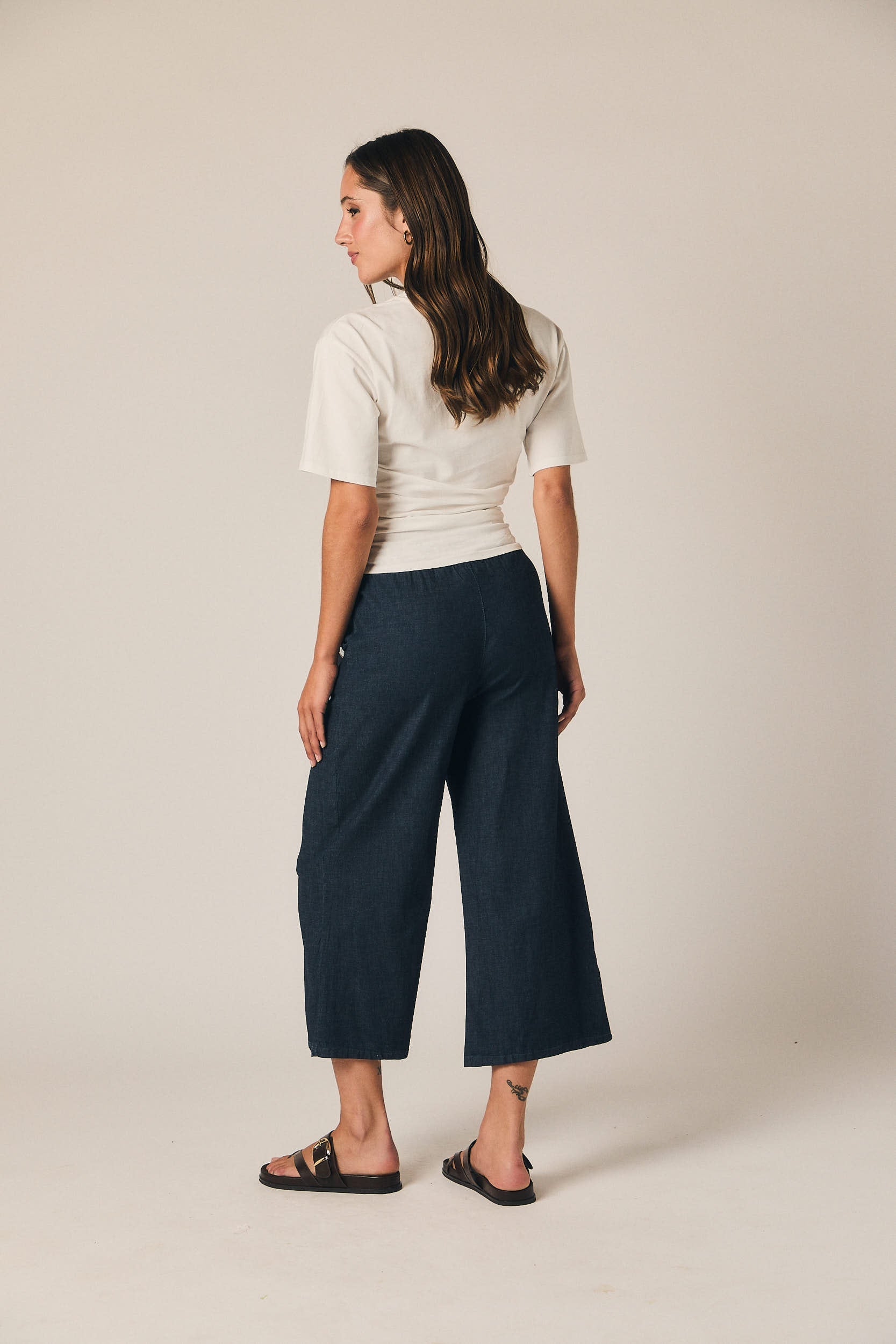 Pantalón cropped denim azul tejano