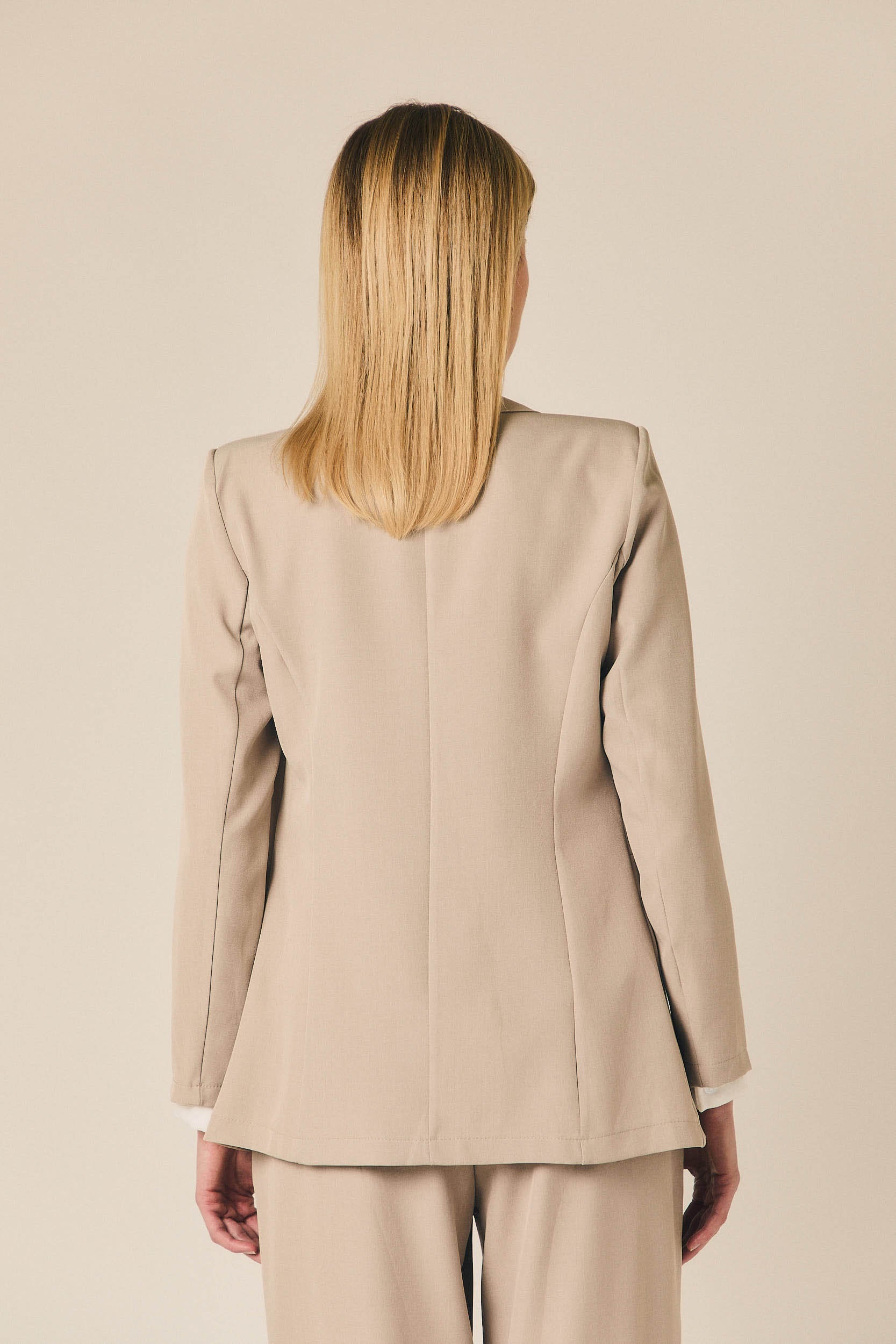 Blazer fluida básica beige