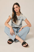 Camiseta estampada bandana crudo y celeste