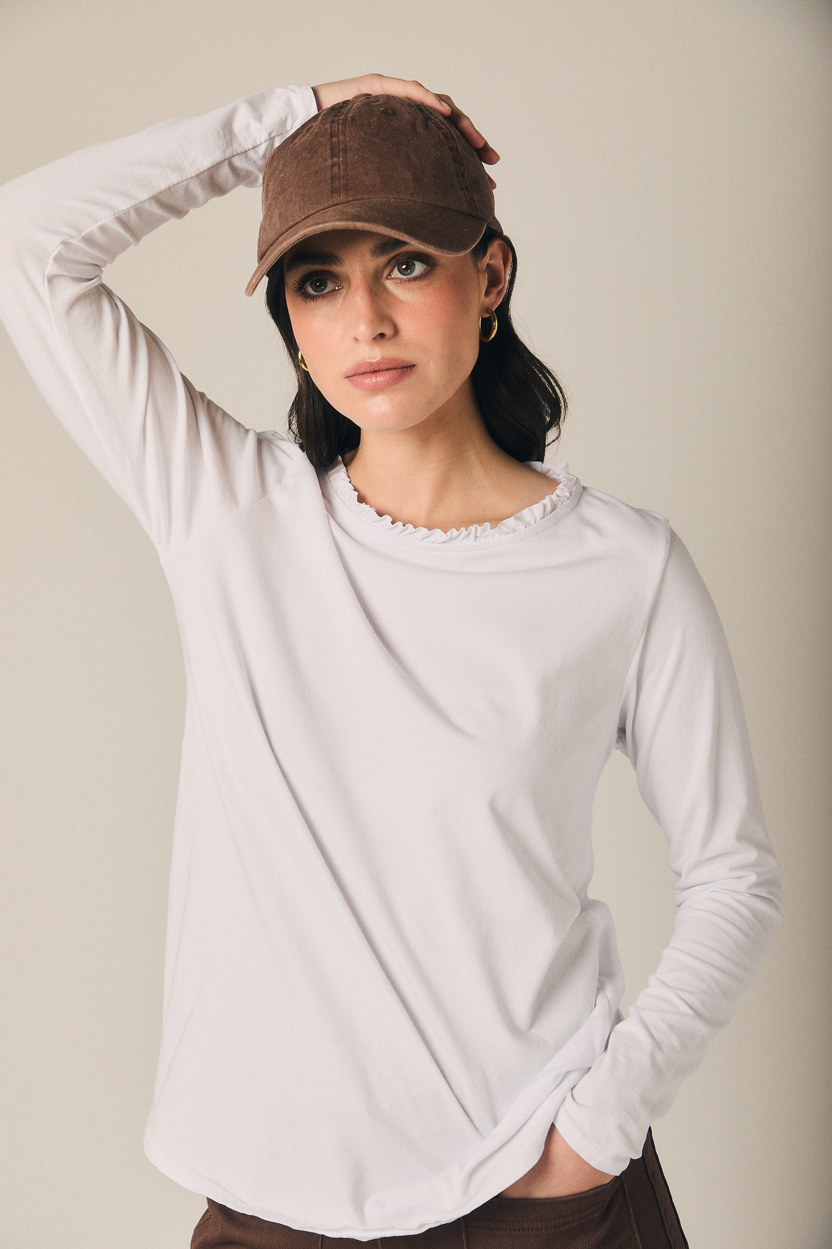 Camiseta básica detalle rizo blanca