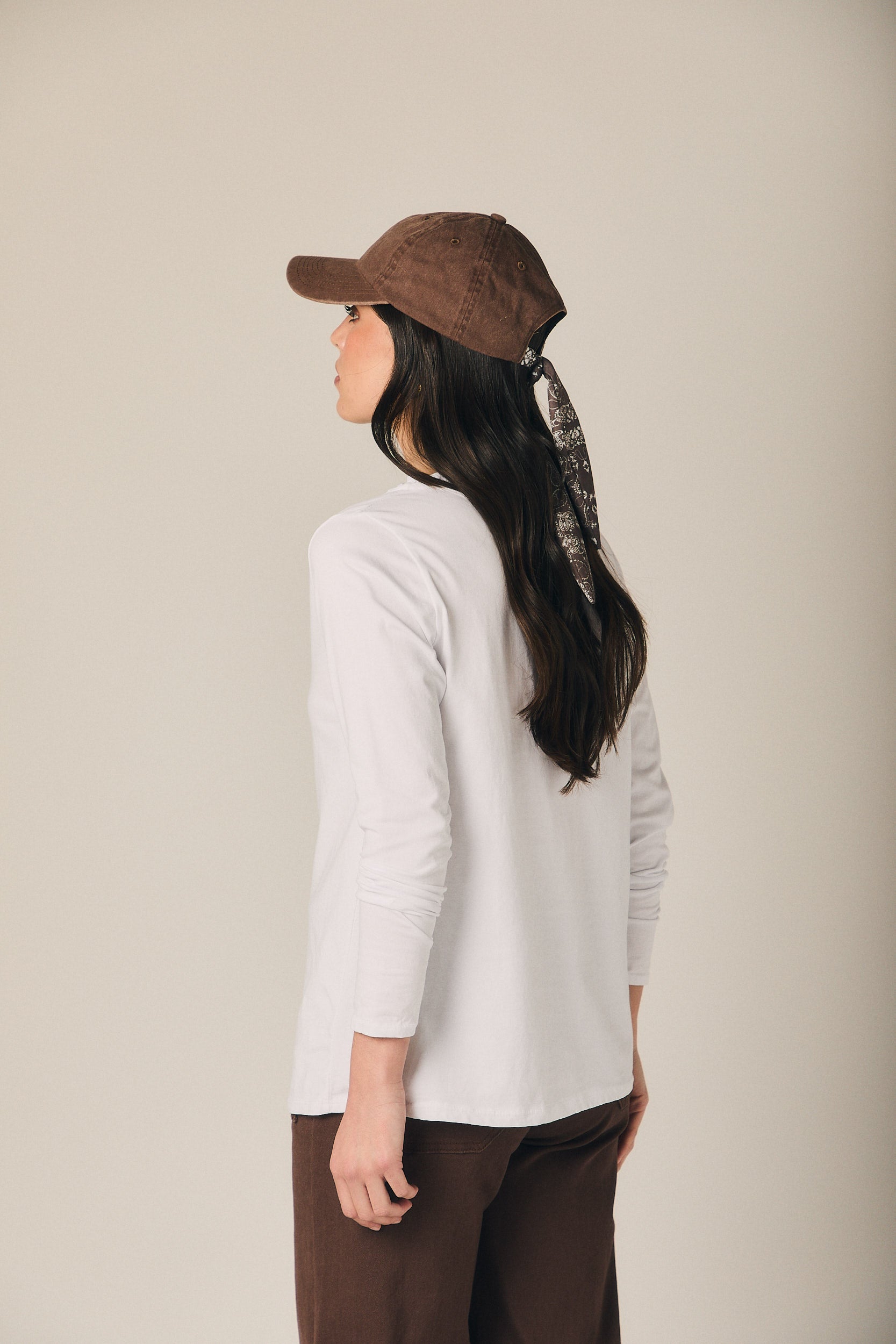 Camiseta básica detalle rizo blanca