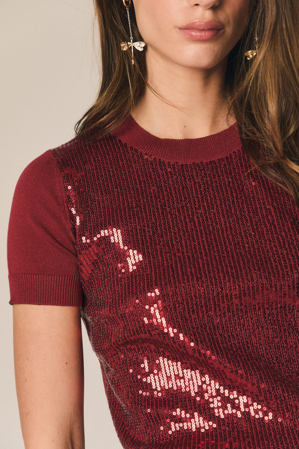 Camiseta de punto con lentejuelas burdeos