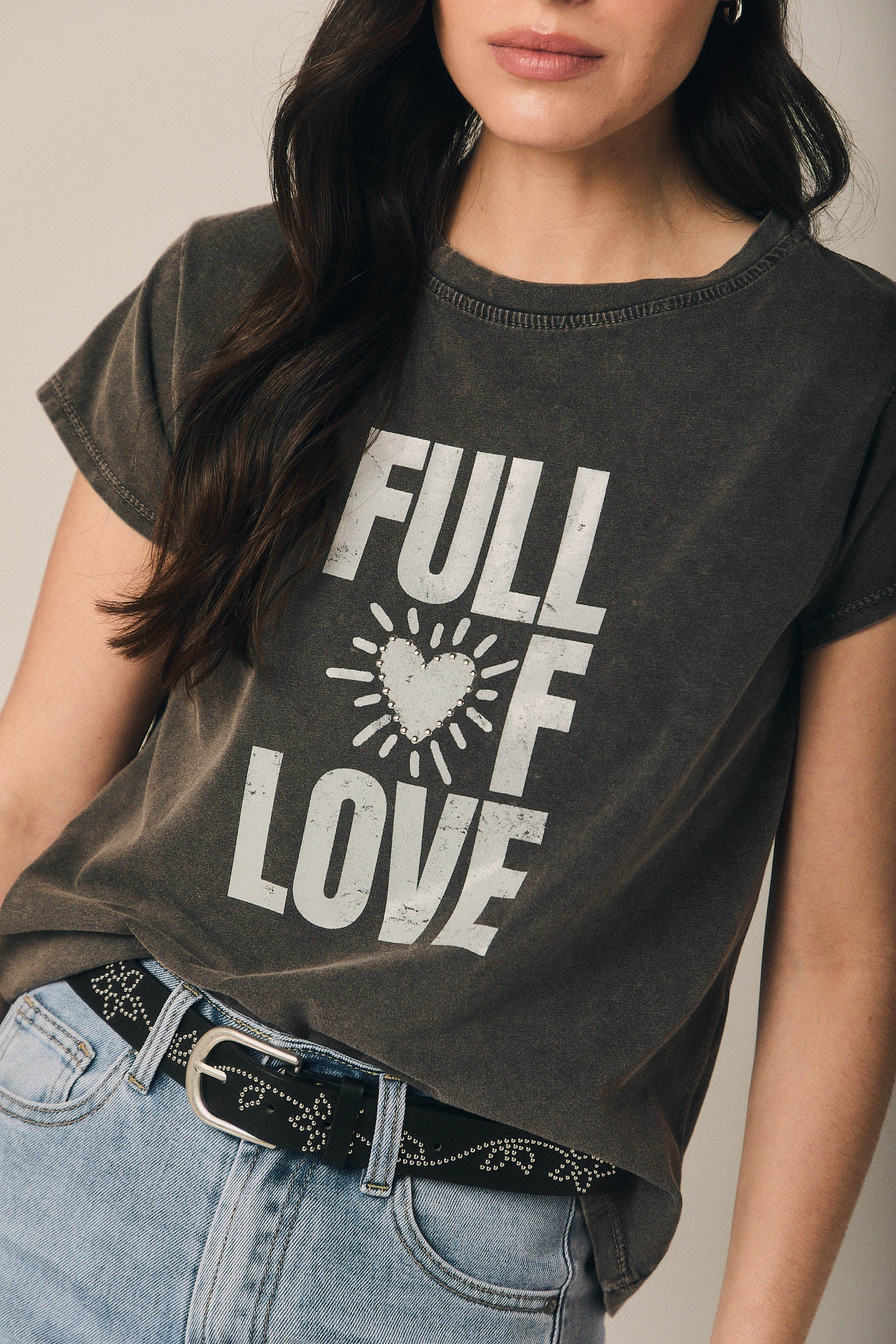 Camiseta algodón 'Full of Love' efecto lavado gris