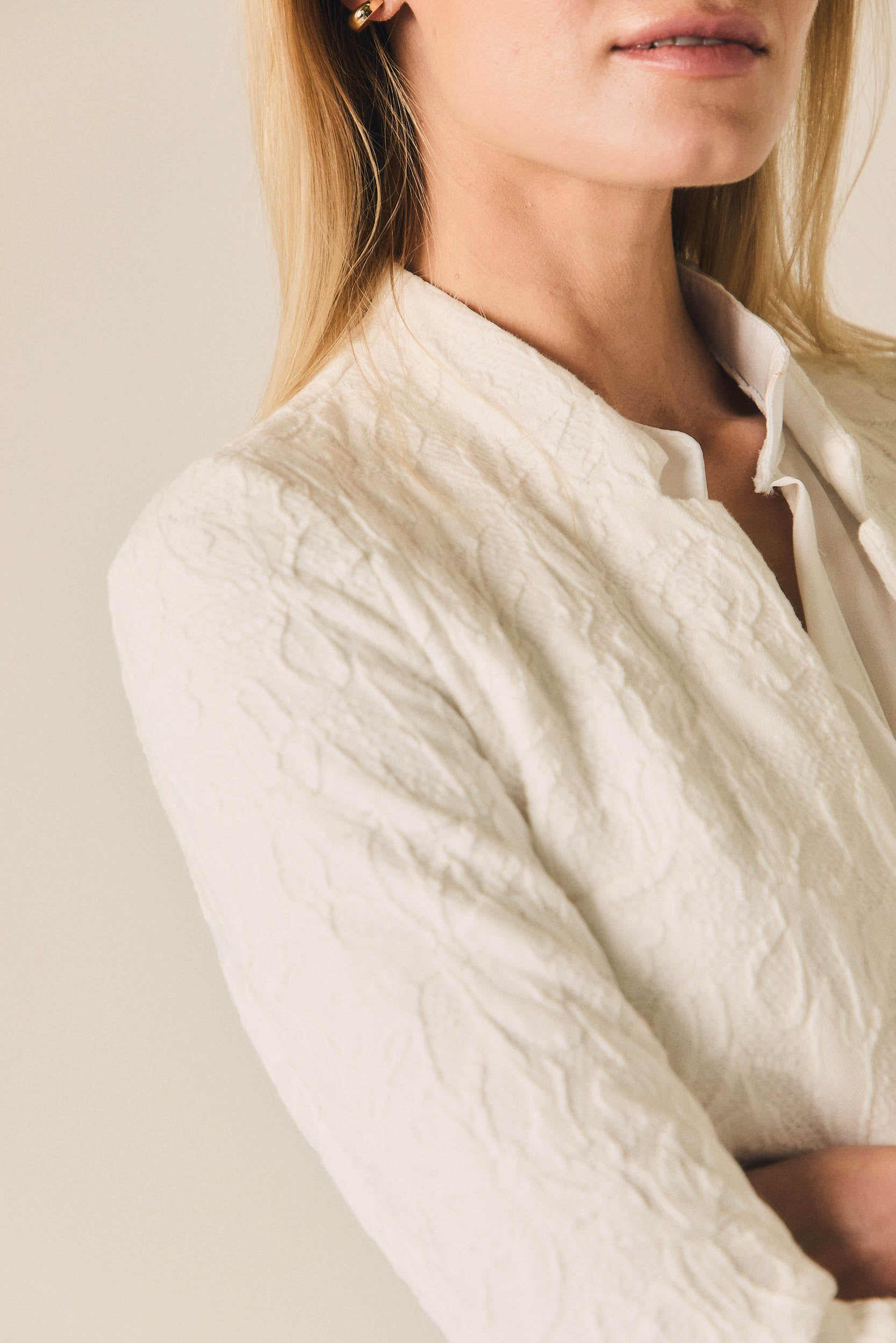 Chaqueta de encaje floral blanco
