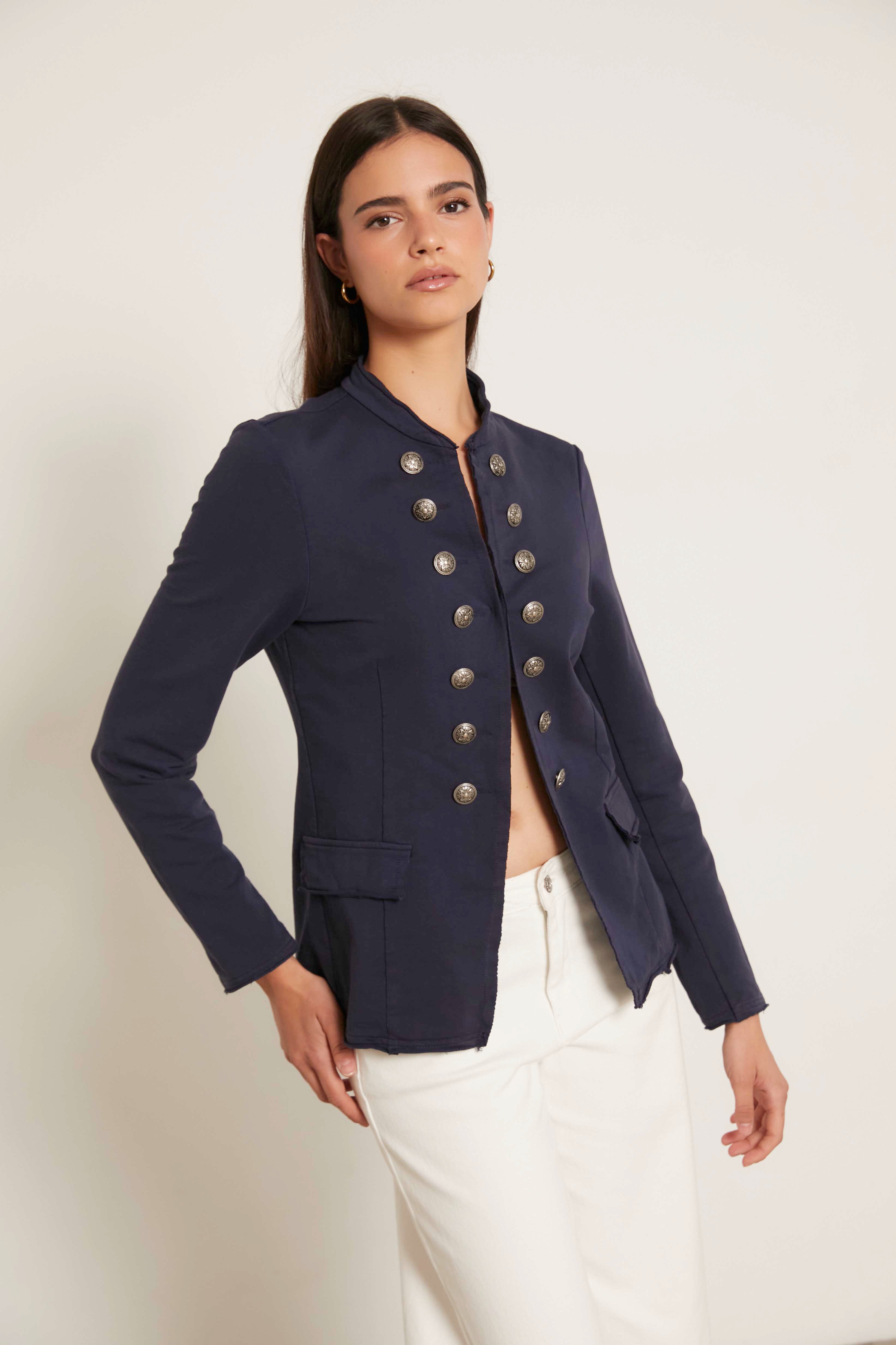 Chaqueta entallada botones azul marino