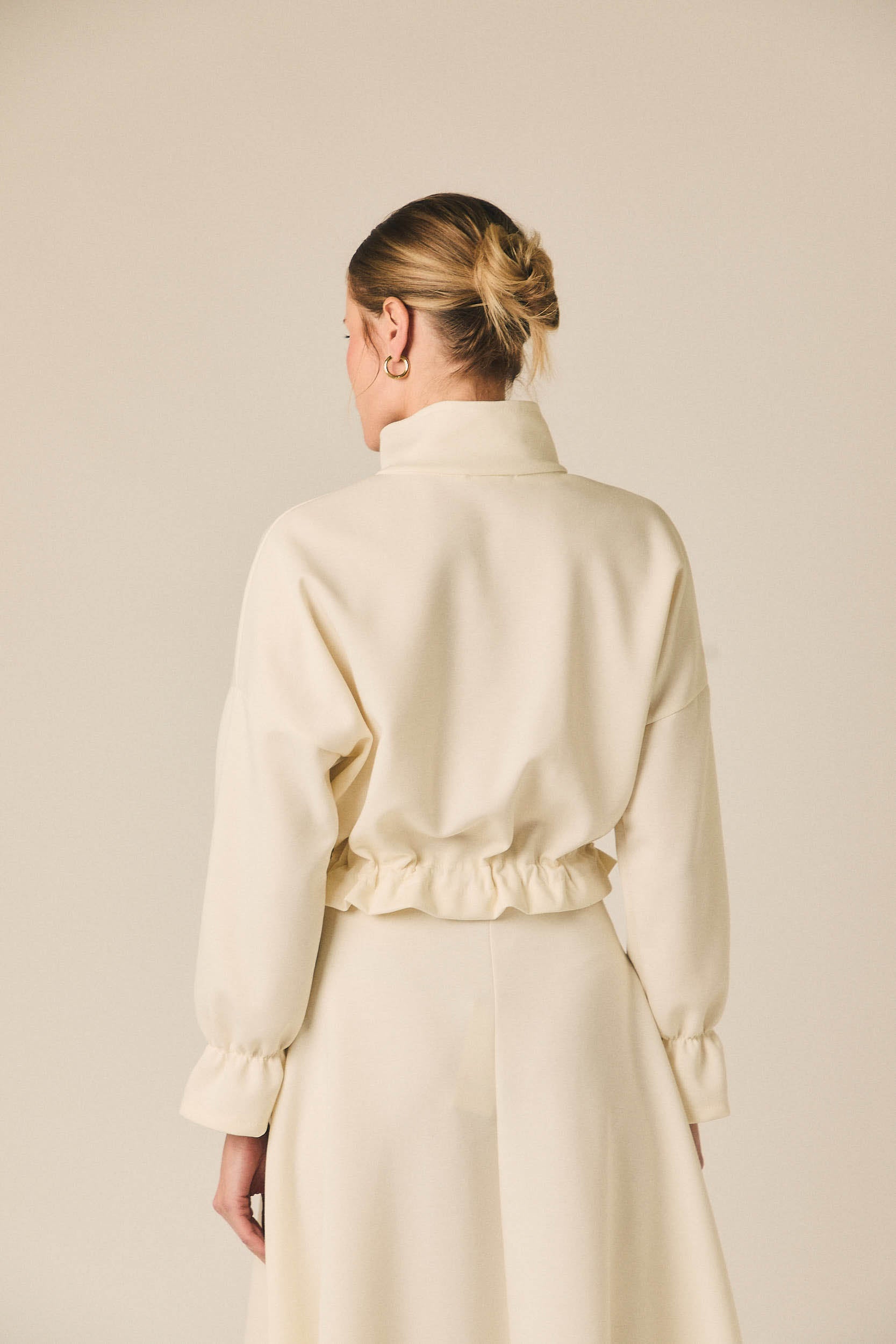 Chaqueta neopreno crema