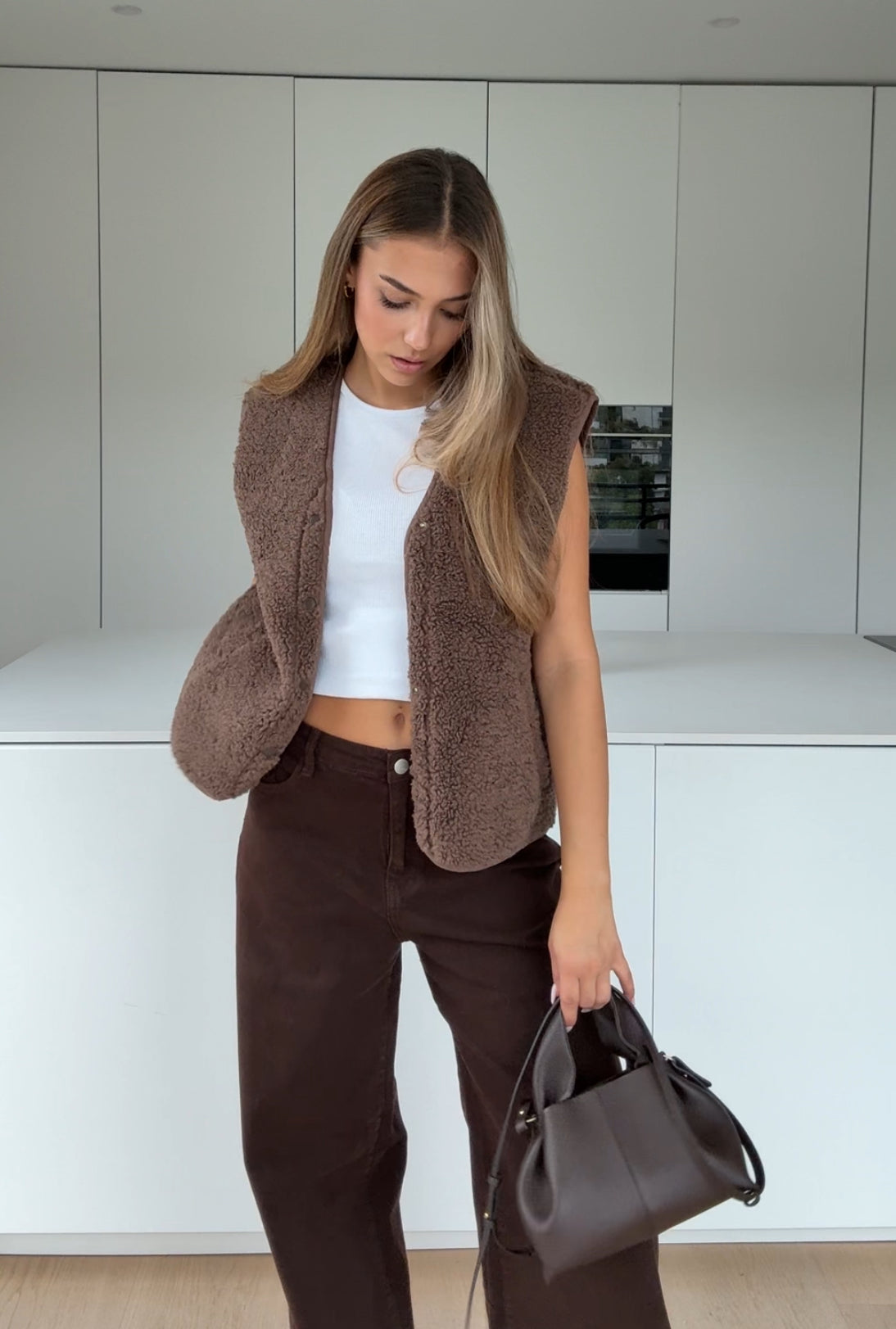 CHALECO TEDDY MOCCA