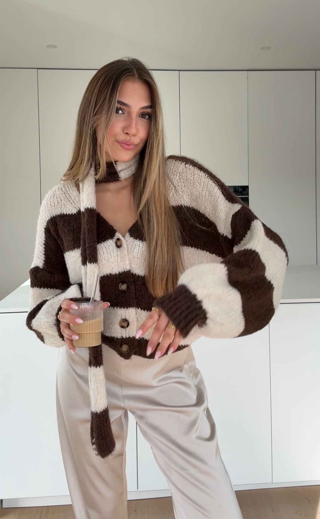 CARDIGÁN DE RAYAS TEJIDO CHOCOLATE CON LECHE