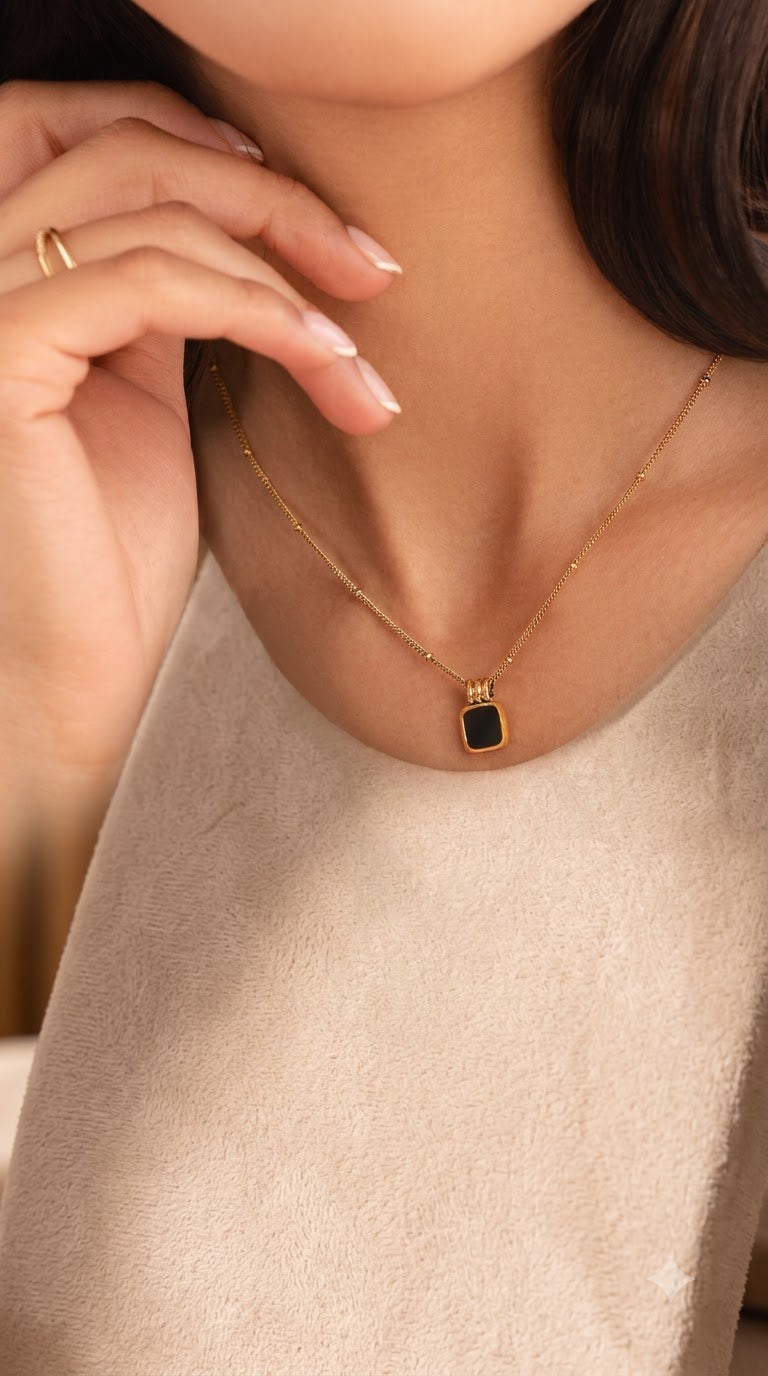 Collar Chic de Medianoche