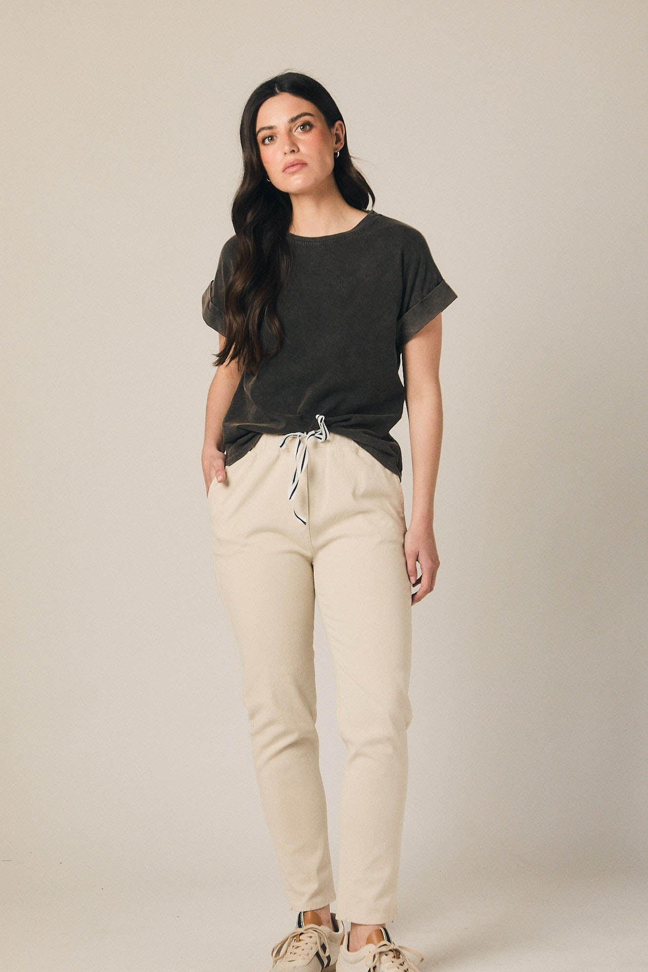 Pantalón algodón con cordón beige