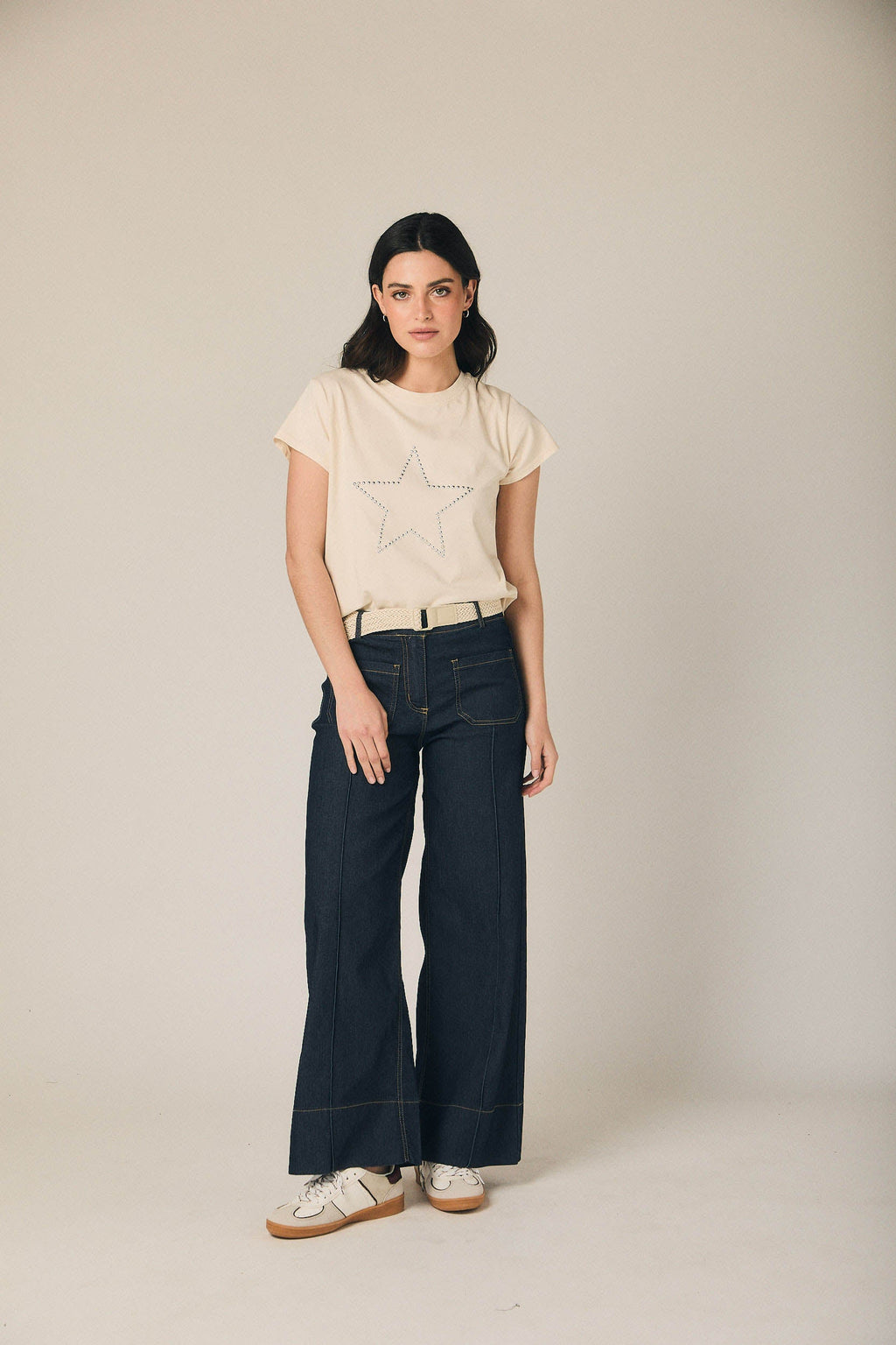 Pantalón denim dos bolsillos con cinturón