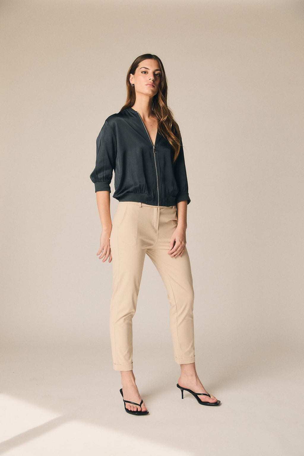 Pantalón ligero sastre beige