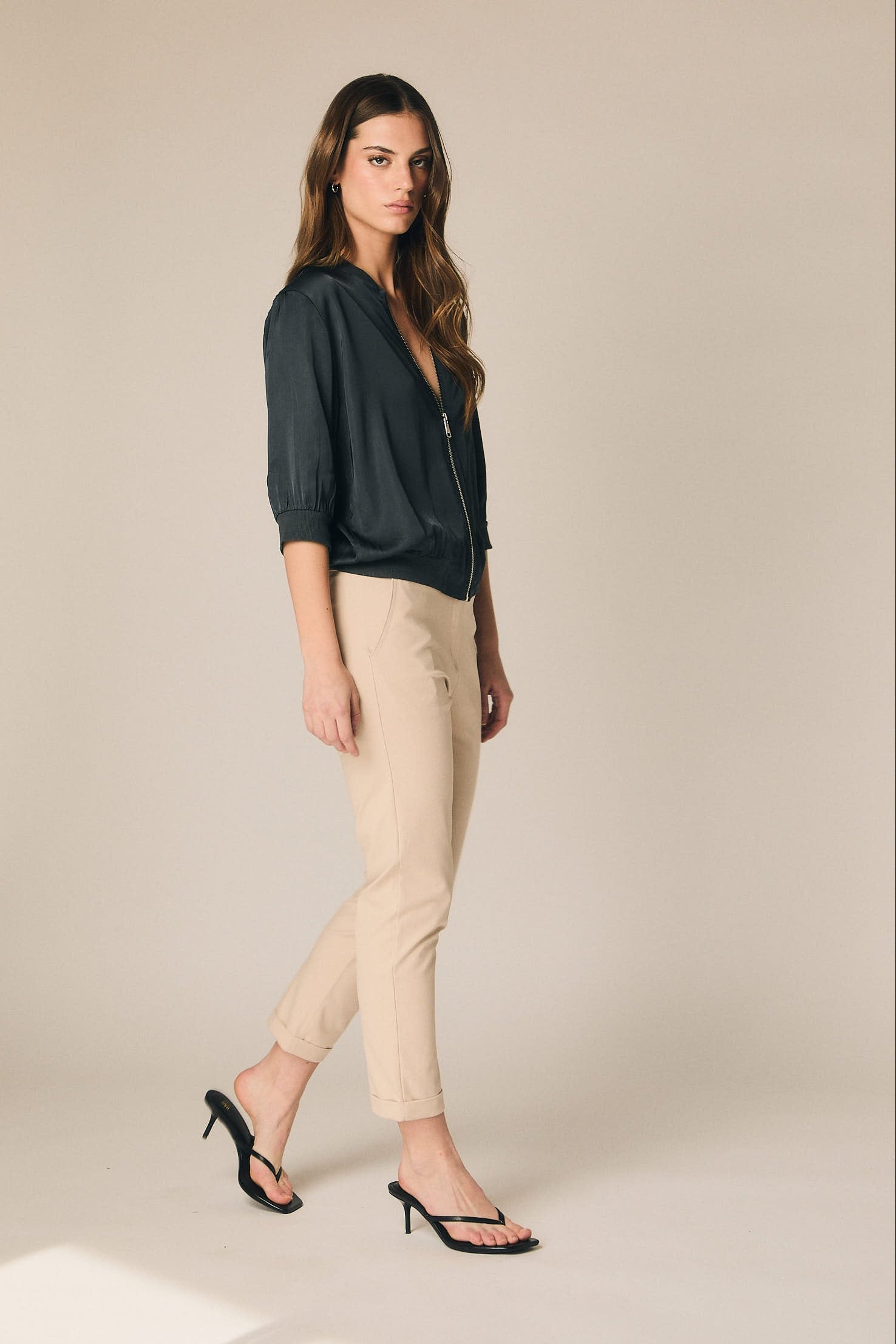 Pantalón ligero sastre beige