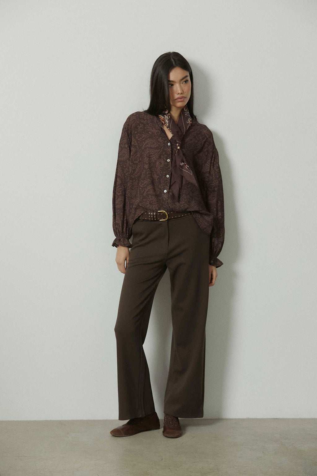 Pantalón sastre ancho marrón