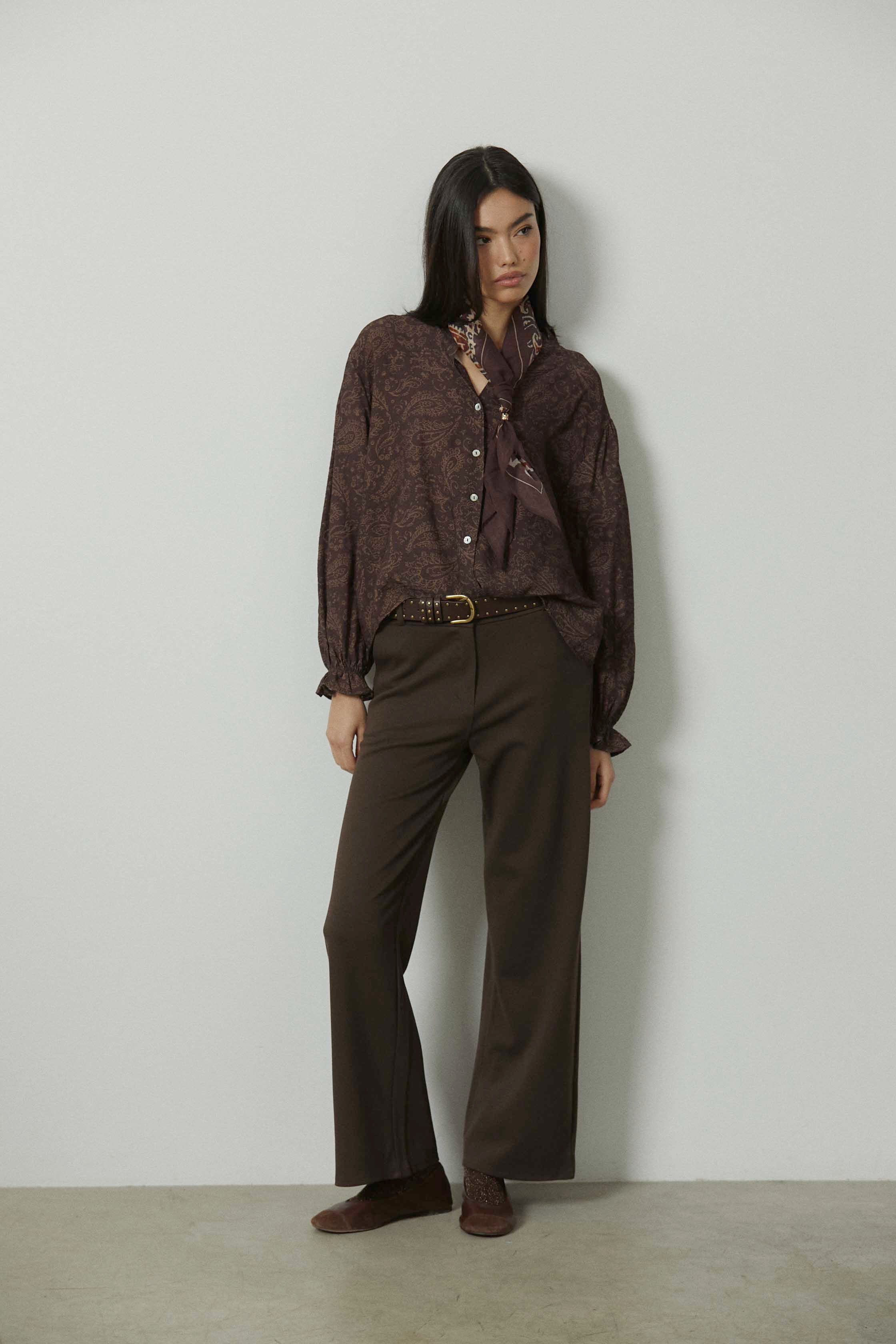 Pantalón sastre ancho marrón