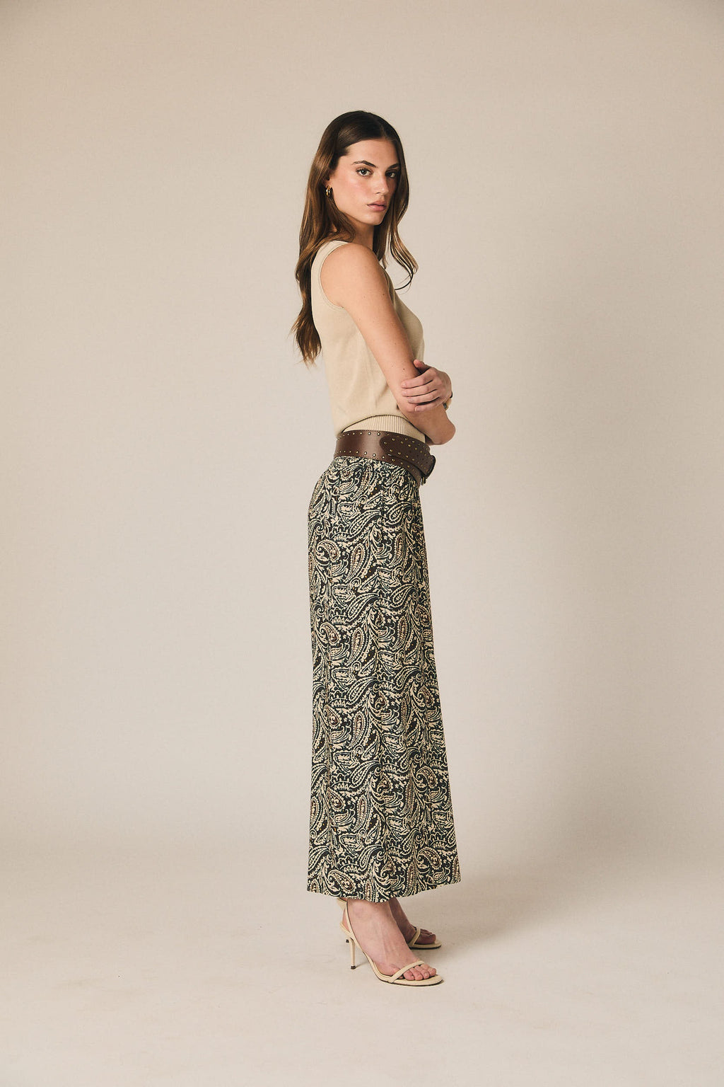 Top de punto sin mangas beige
