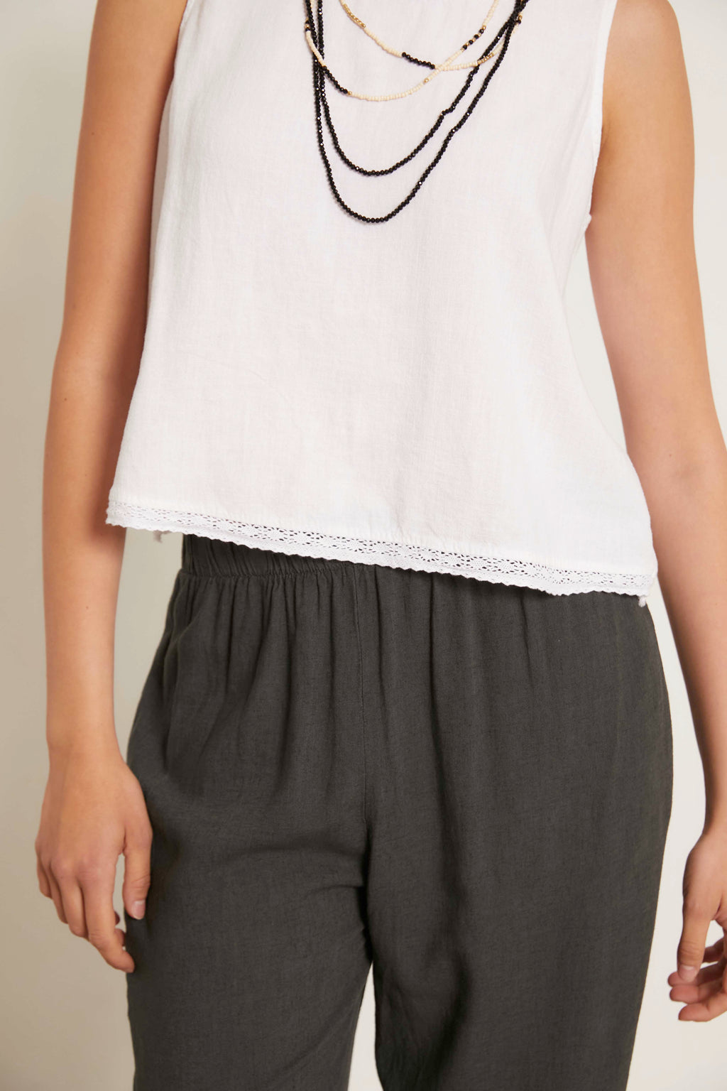 Top lino puntilla blanco