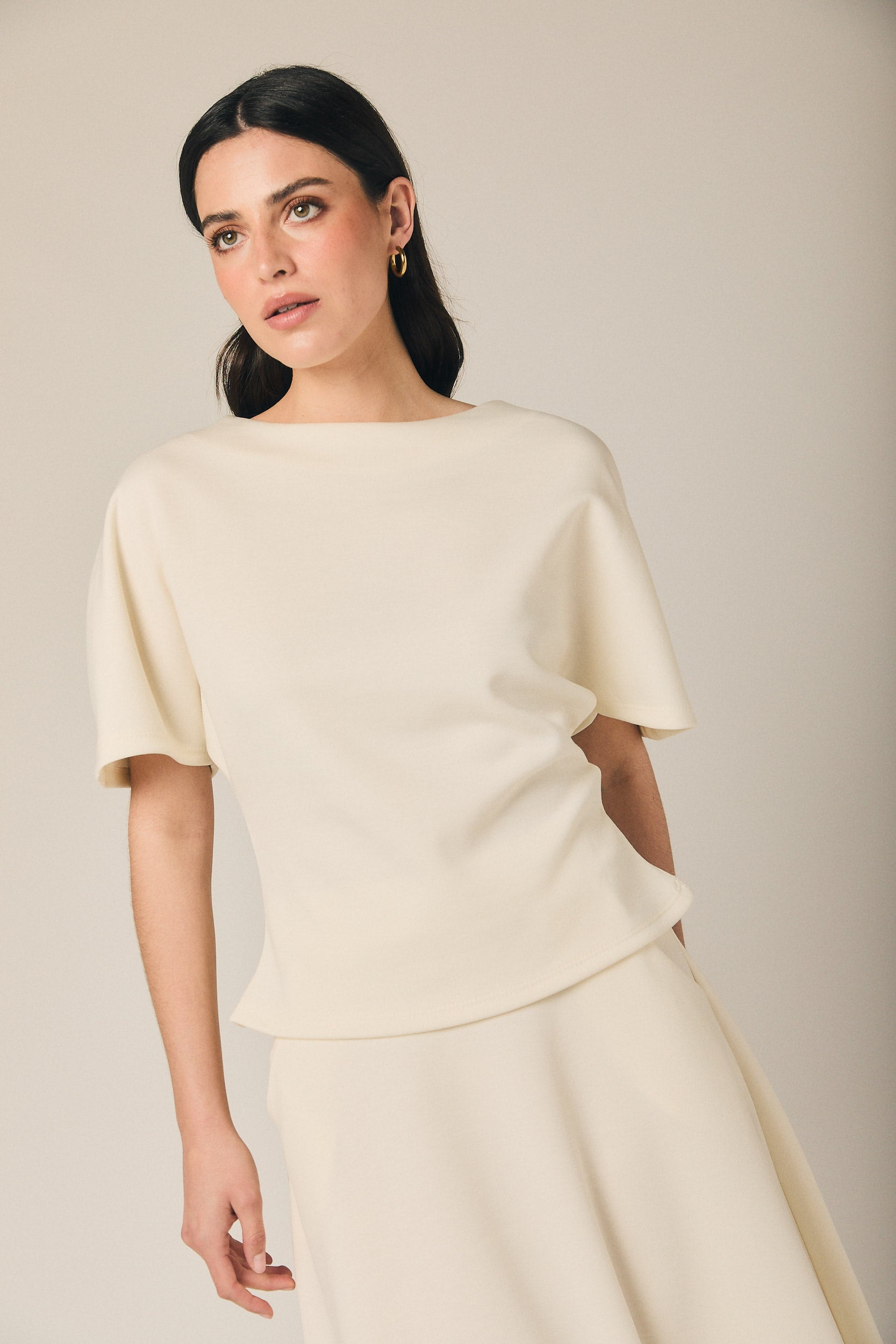 Top manga corta neopreno crema