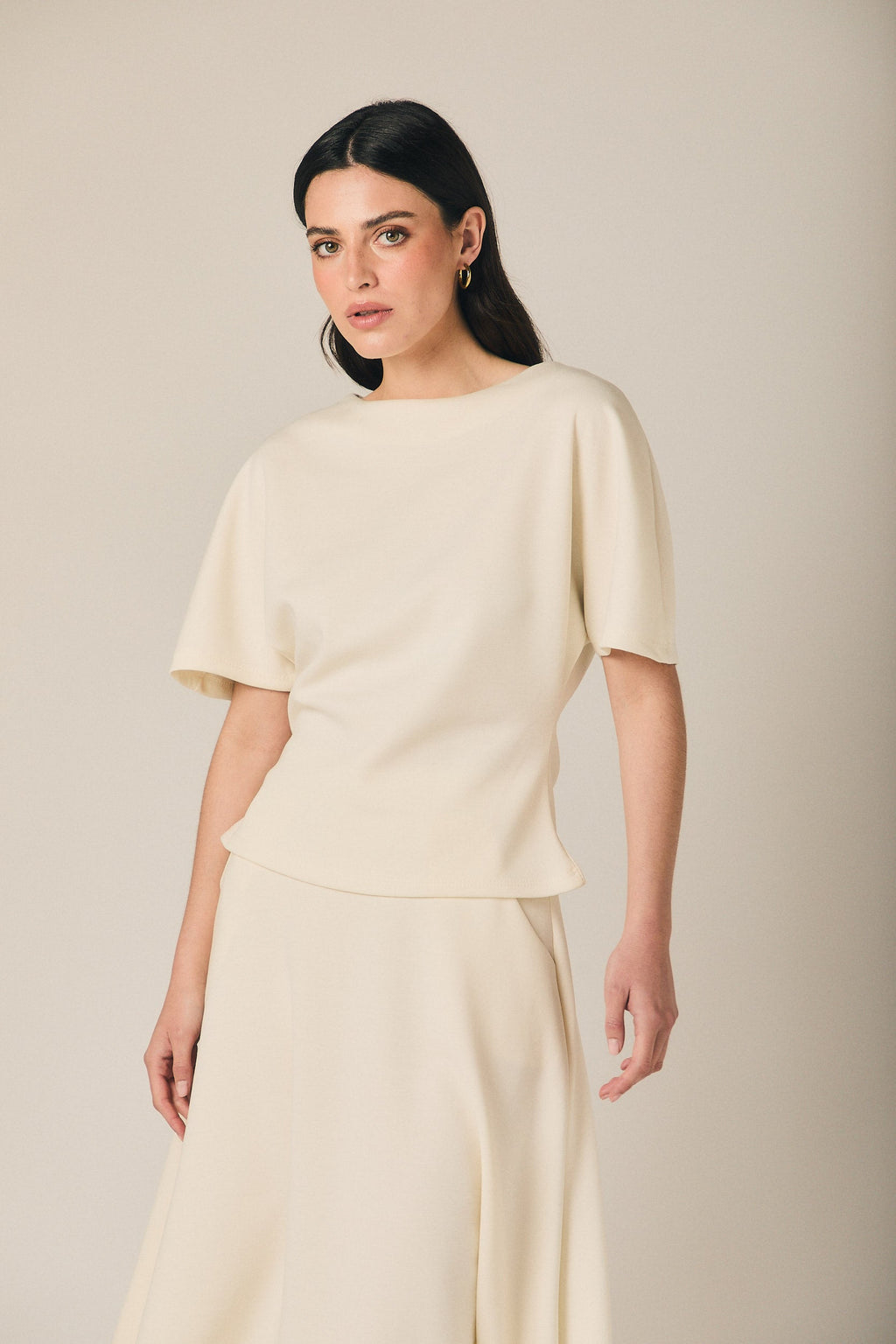 Top manga corta neopreno crema