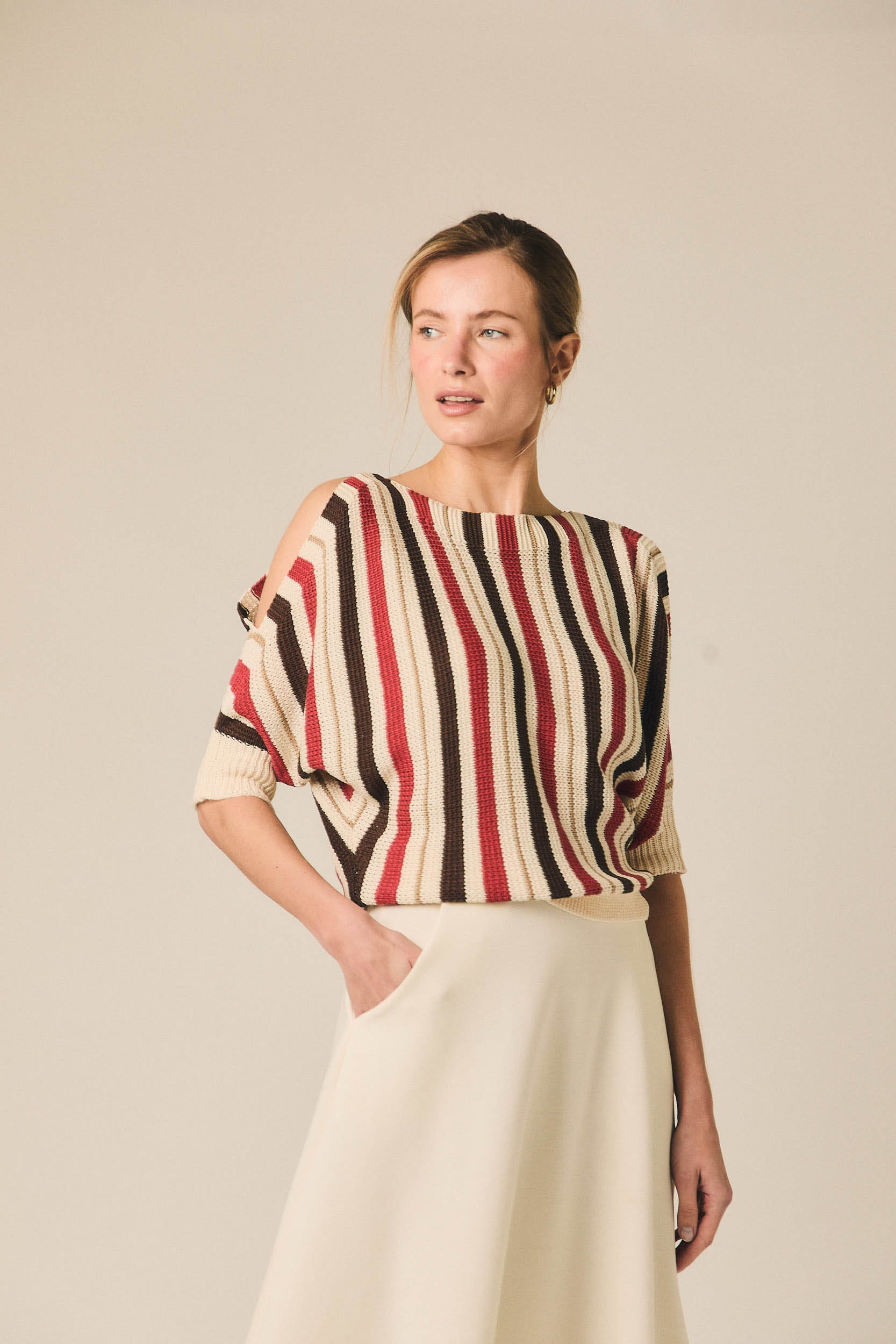 Top de punto cut out rayas