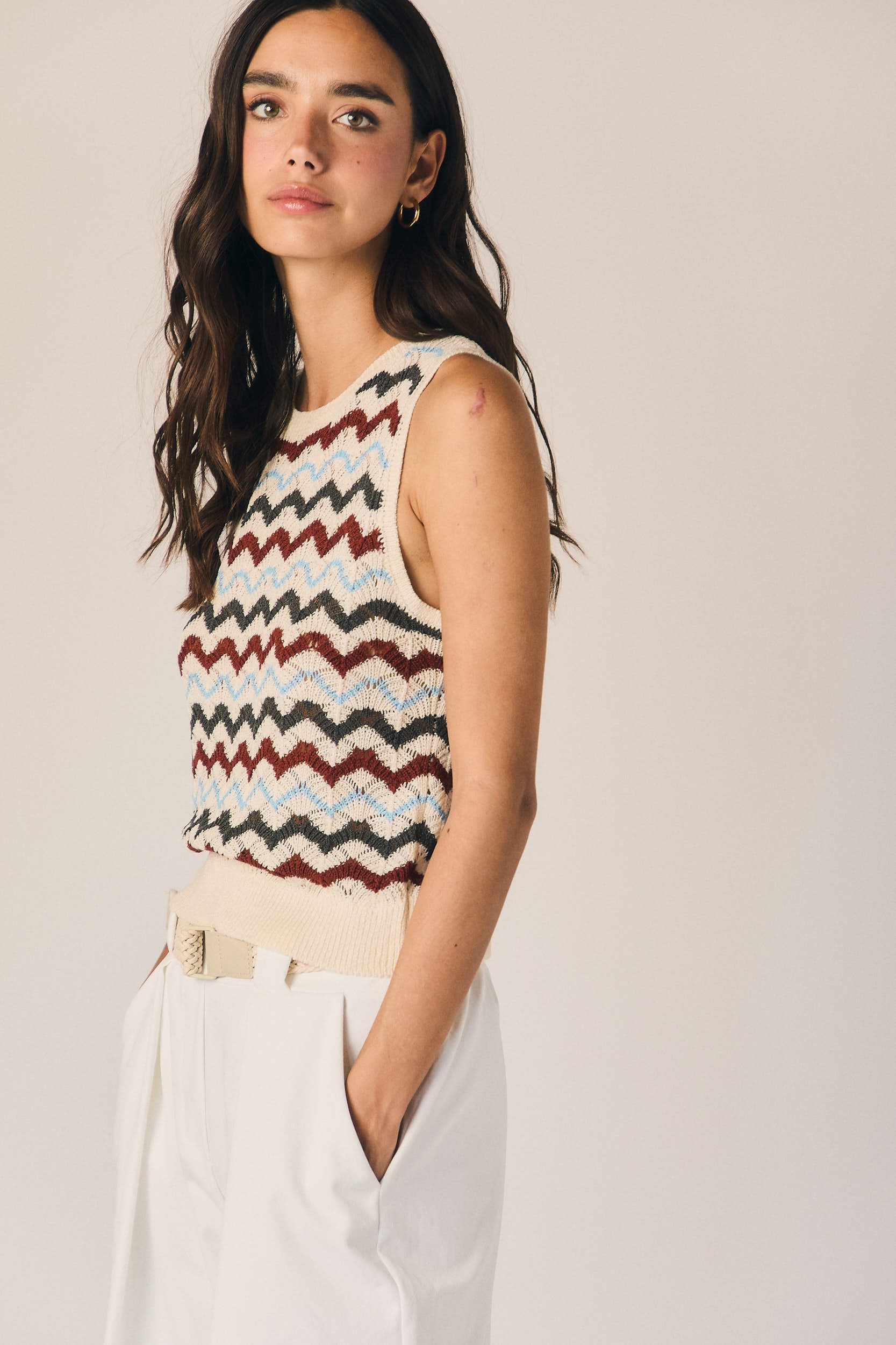 Top de punto sin mangas zig zag azul