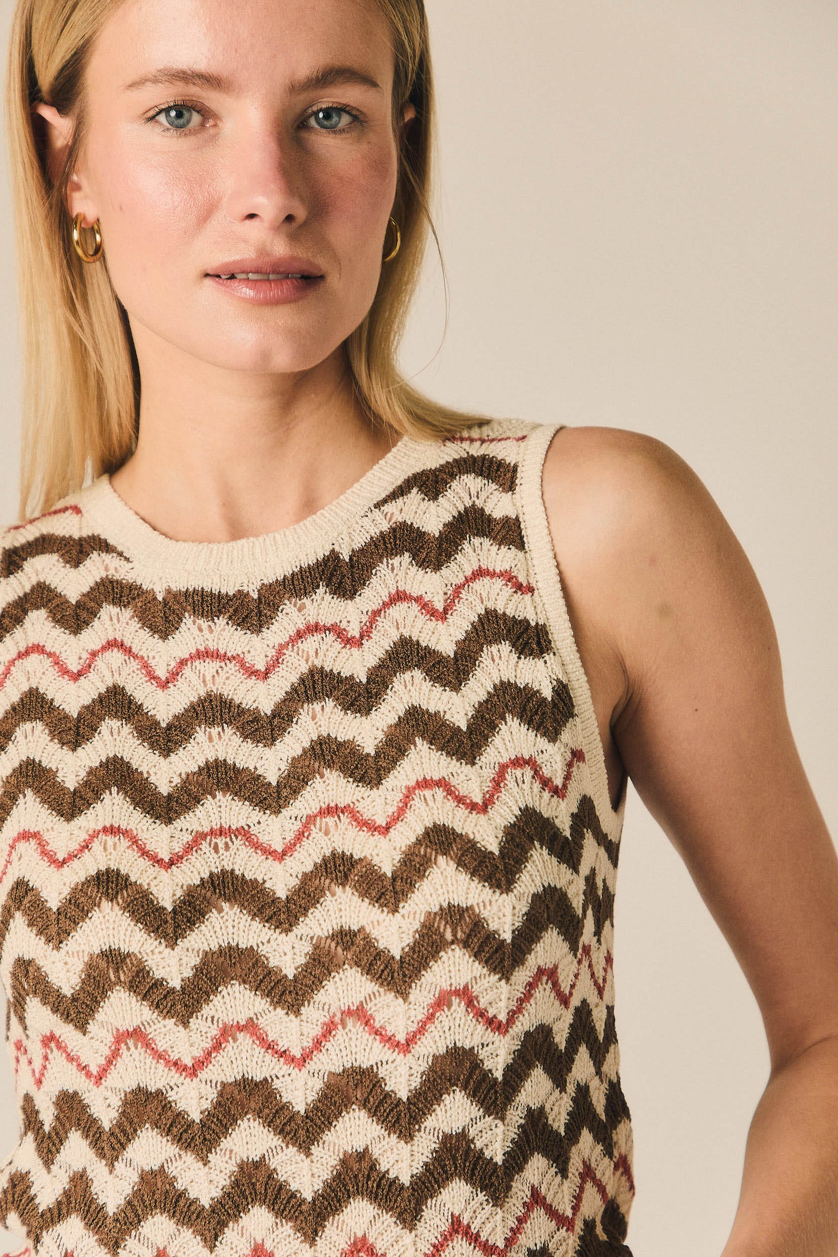 Top de punto sin mangas zig zag pepe rosa