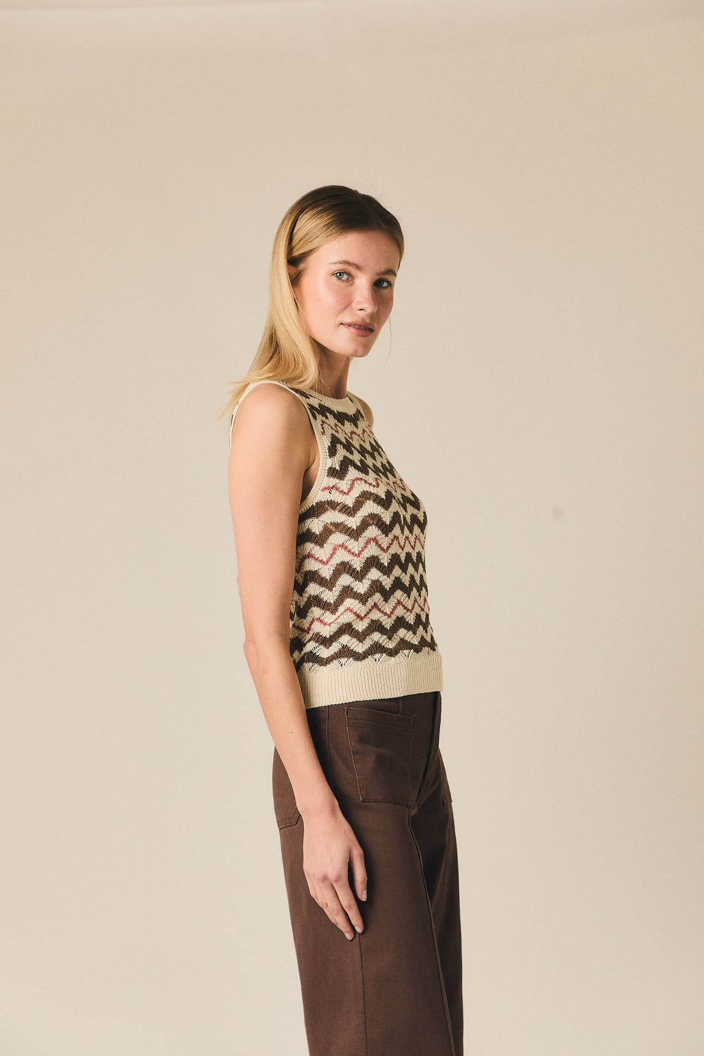Top de punto sin mangas zig zag pepe rosa