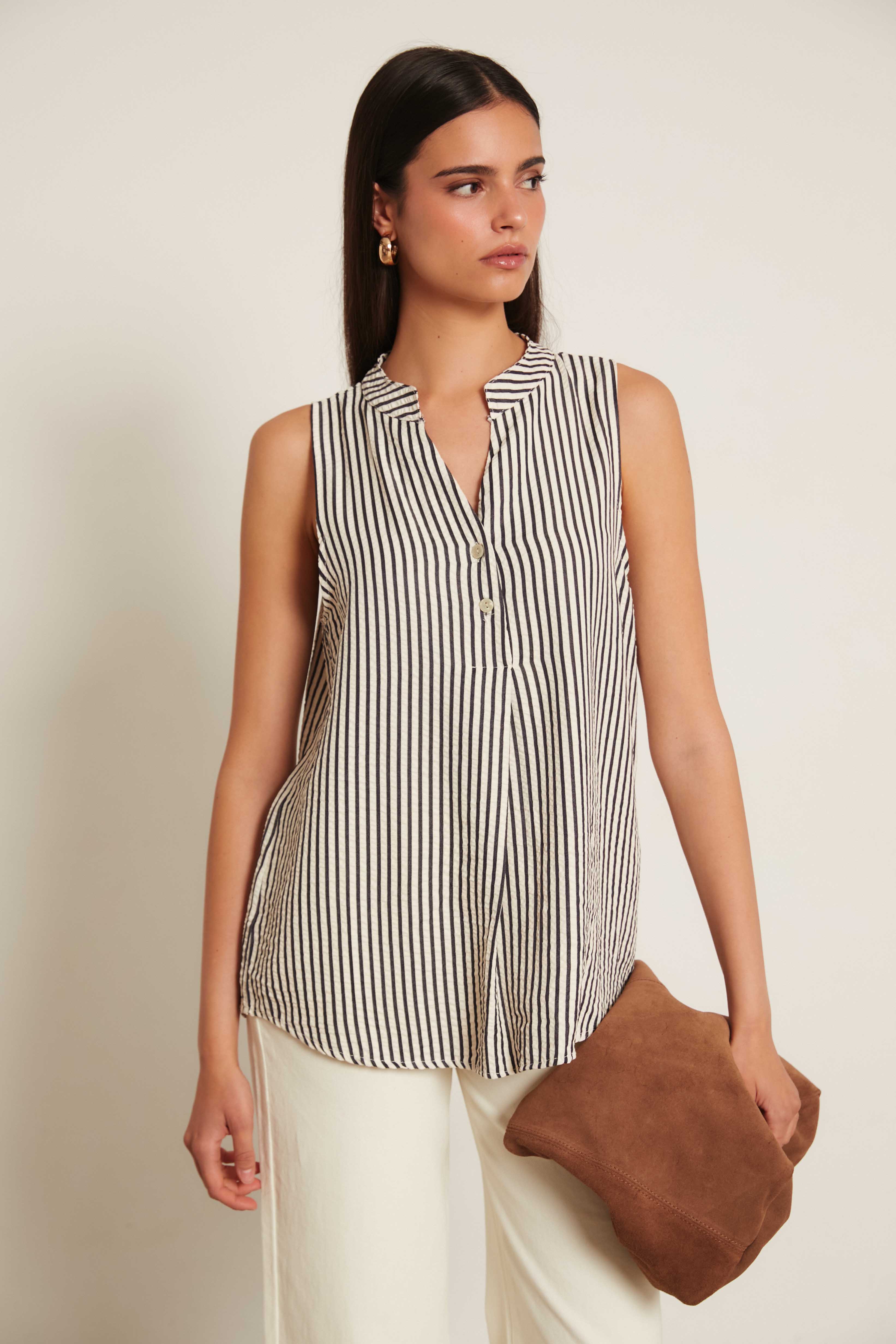 Top seersucker rayas sin mangas blanco