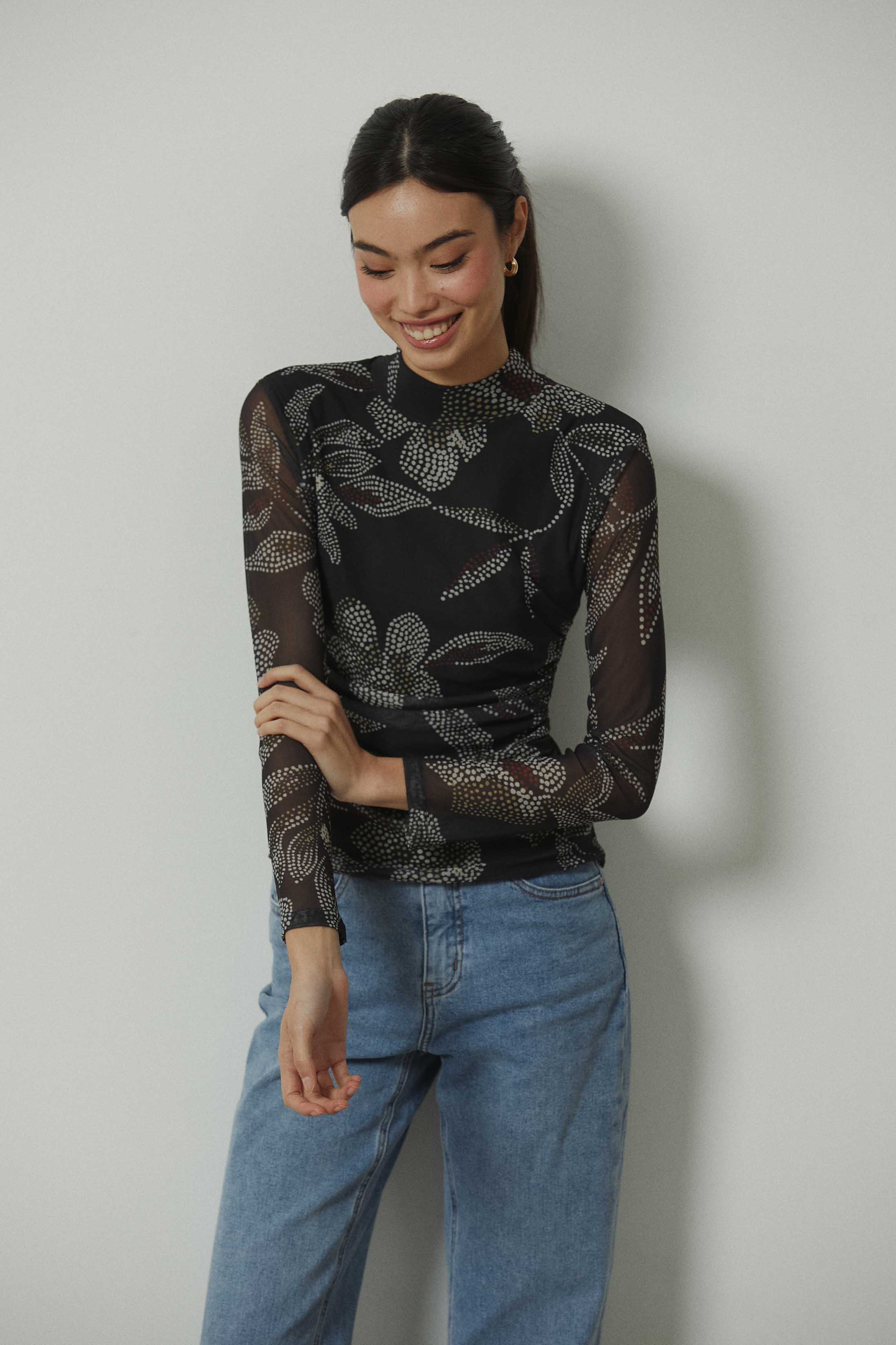 Top tul maxi estampado floral negro