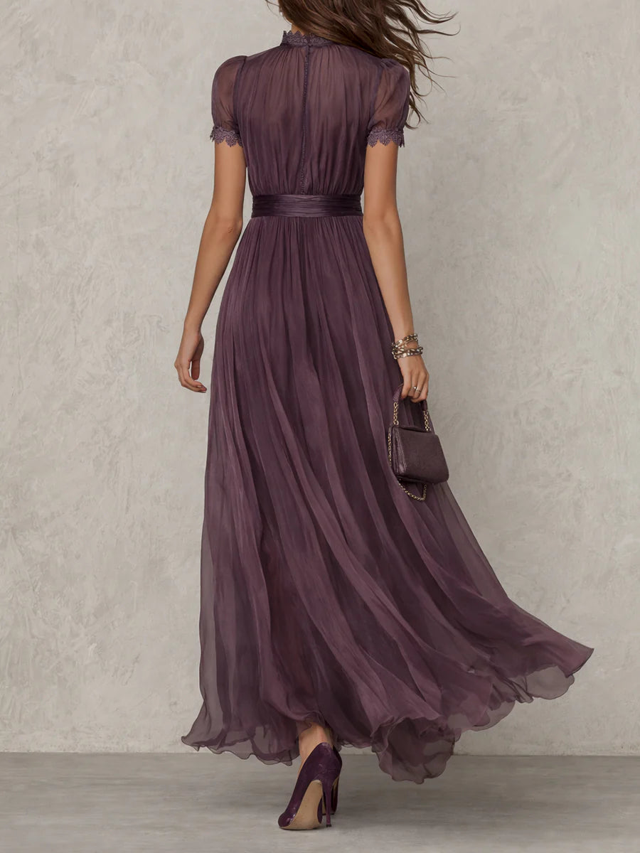 Verónica™ | Vestido fluido con encaje y cuello gota