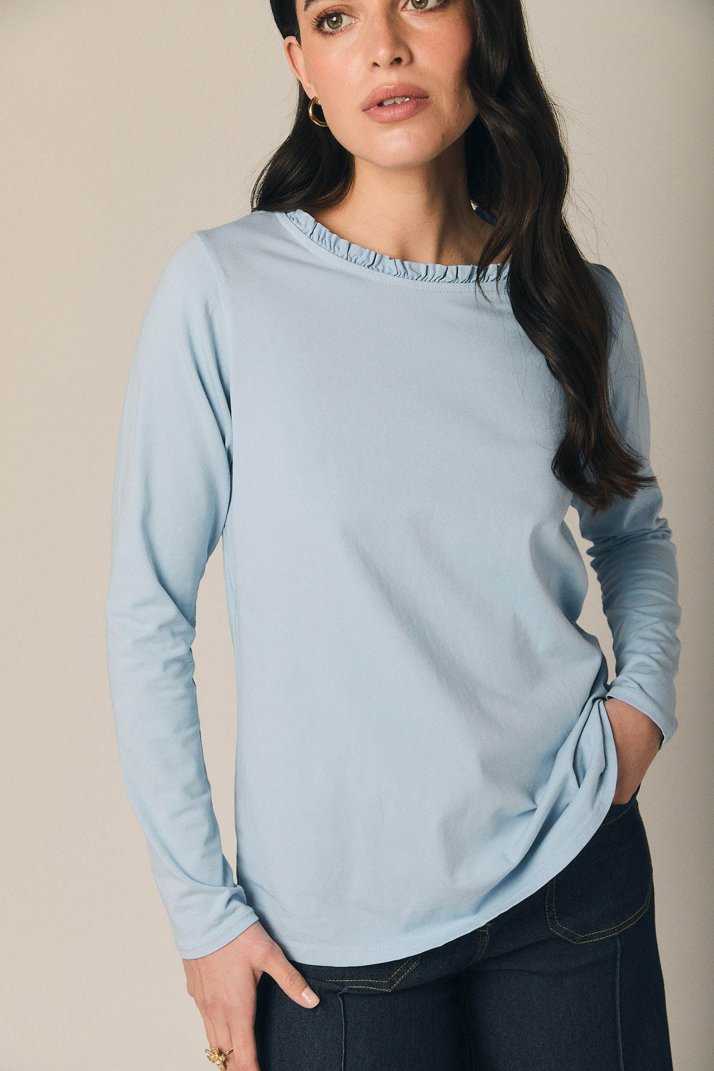 Camiseta básica detalle rizo celeste