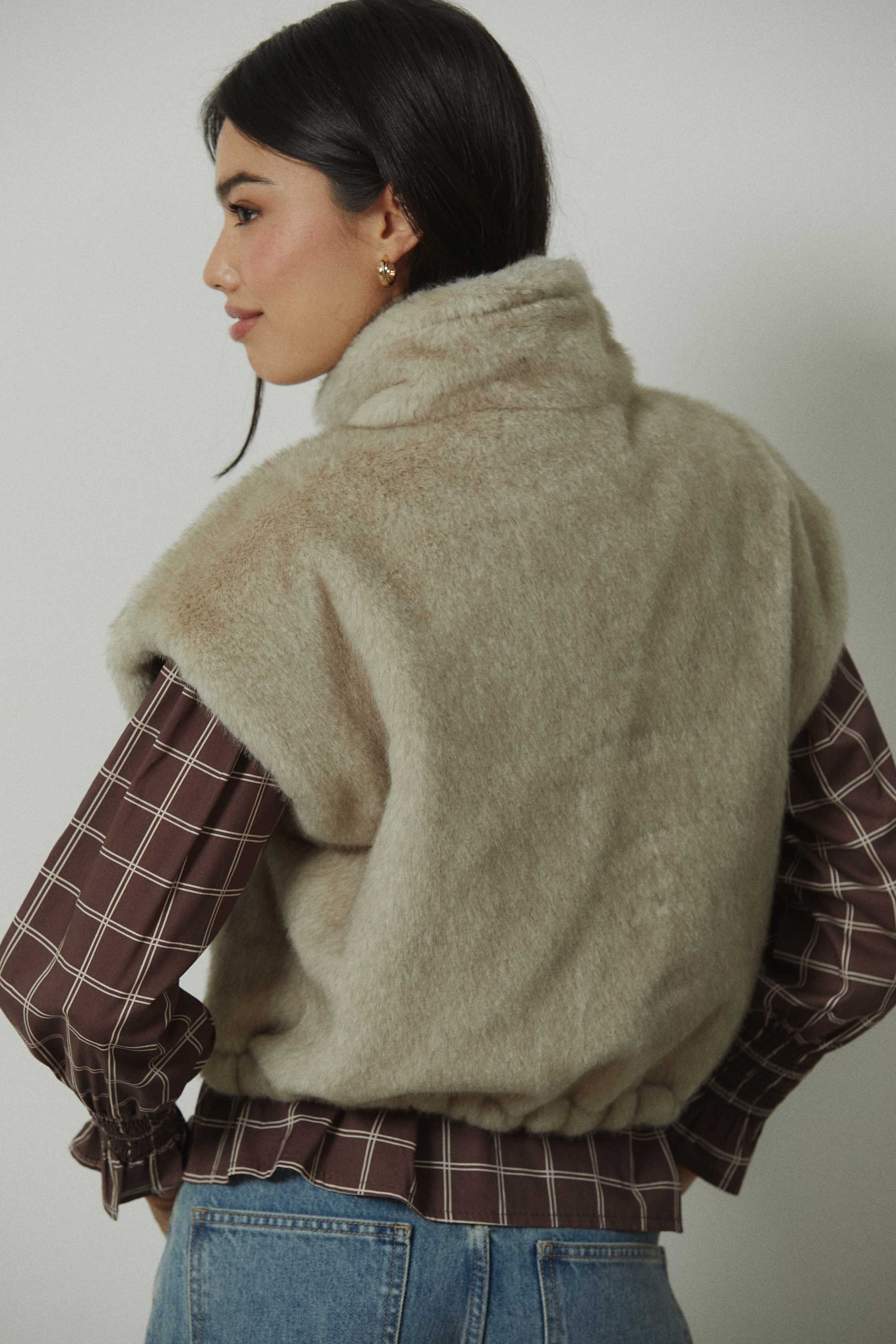 Chaleco reversible pelo acolchado beige