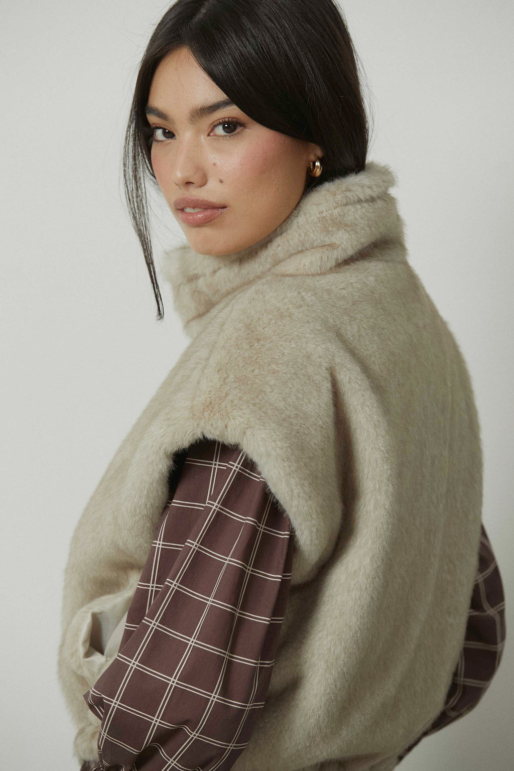 Chaleco reversible pelo acolchado beige