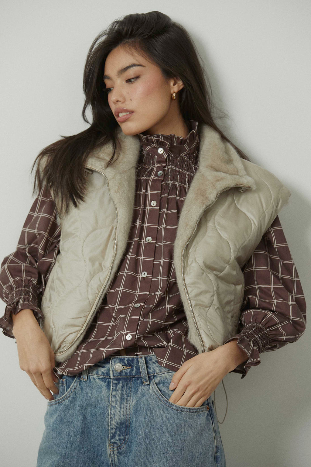 Chaleco reversible pelo acolchado beige