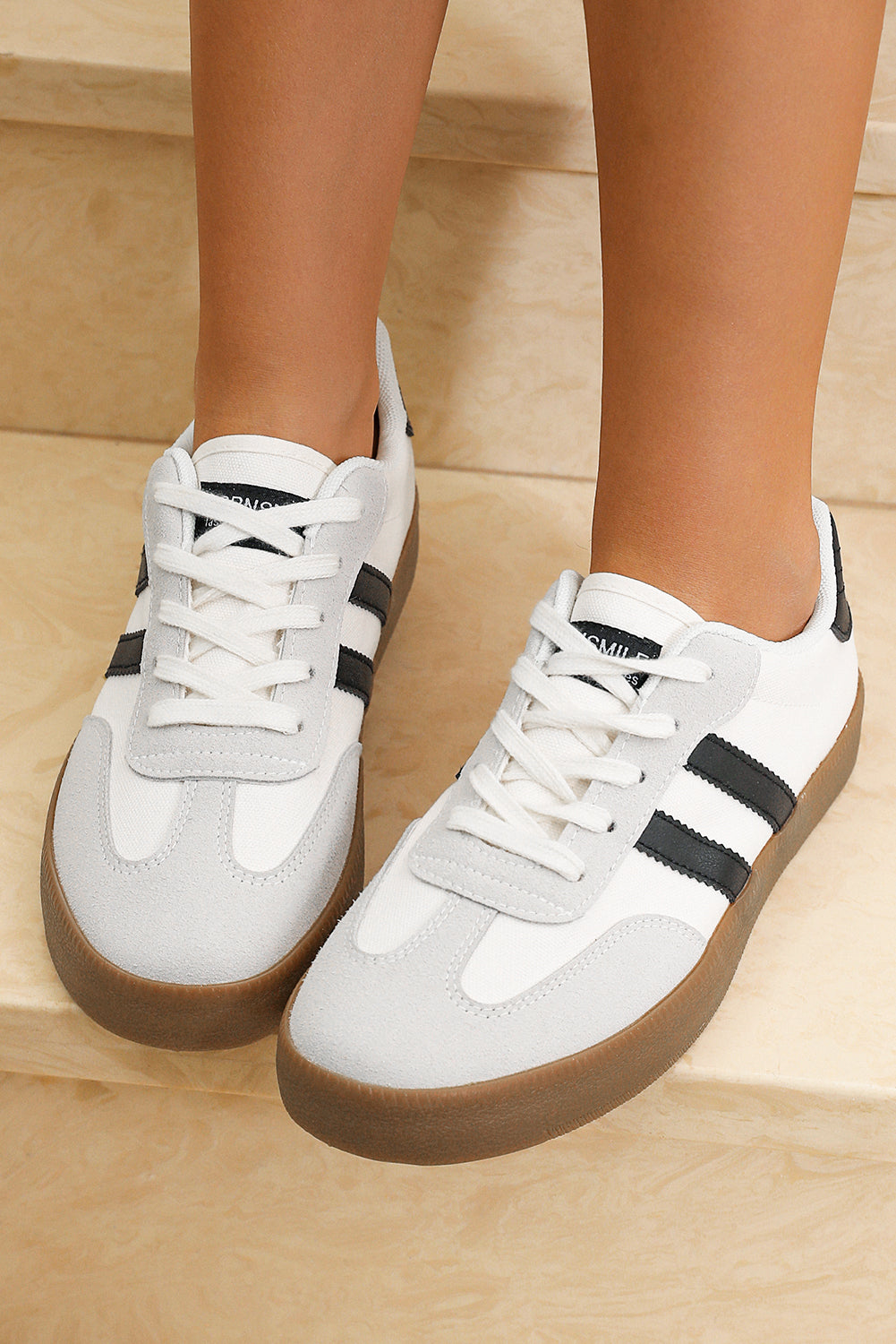 Olina | Zapatillas planas con rayas negras