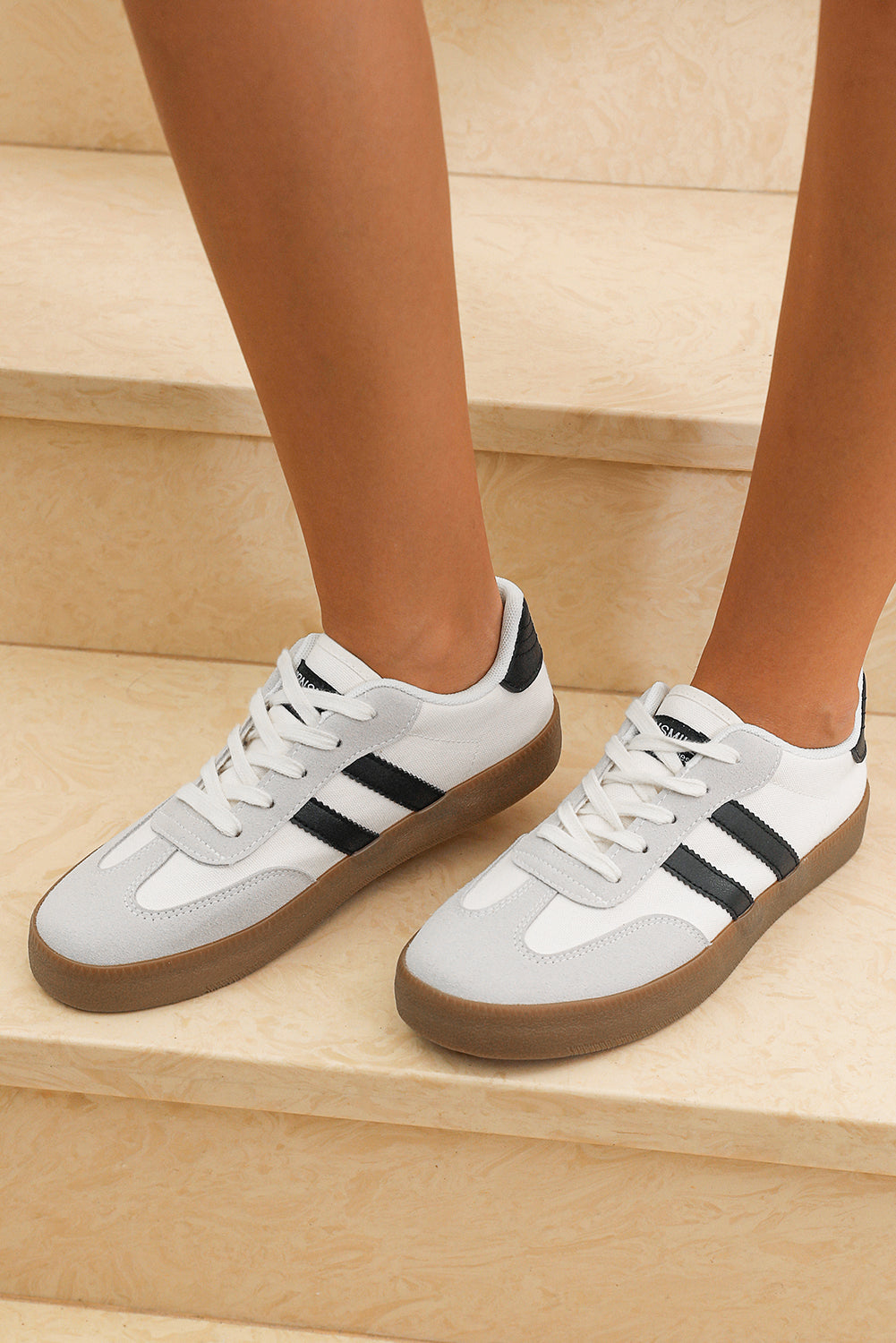 Olina | Zapatillas planas con rayas negras