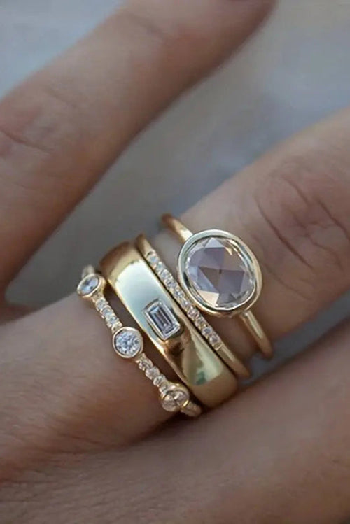 Anillo Vintage Dorado y Circonita